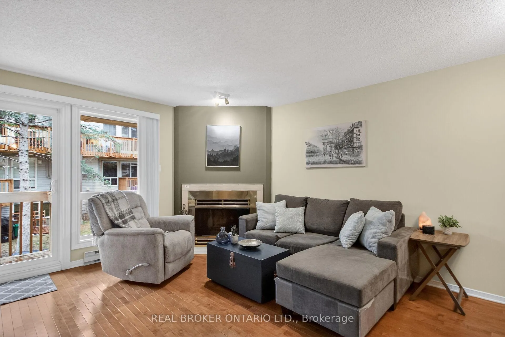 Photo 5 of 418 Briston Private, Ottawa, Hunt Club Park — HOMEH