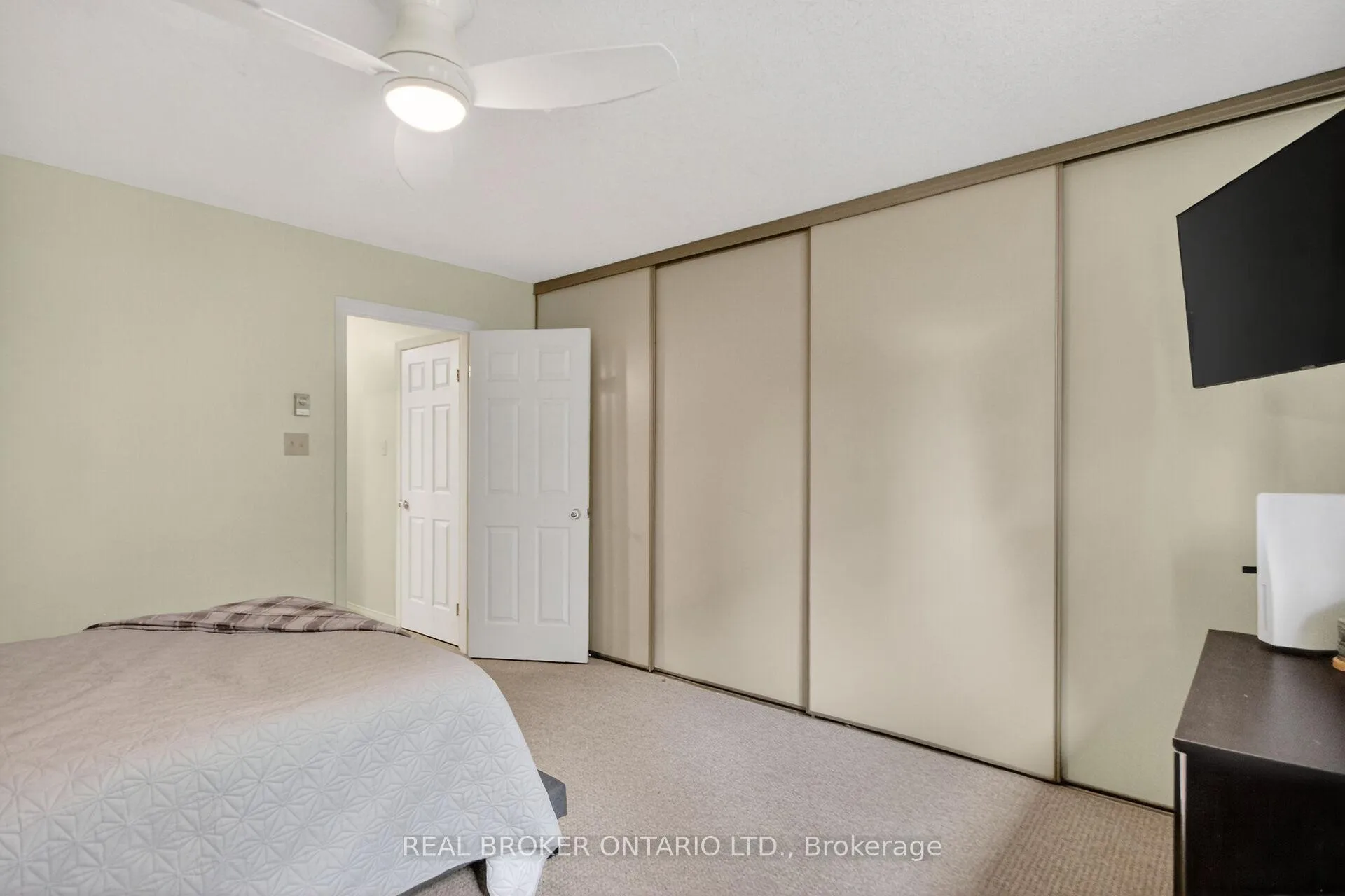 Photo 20 of 418 Briston Private, Ottawa, Hunt Club Park — HOMEH