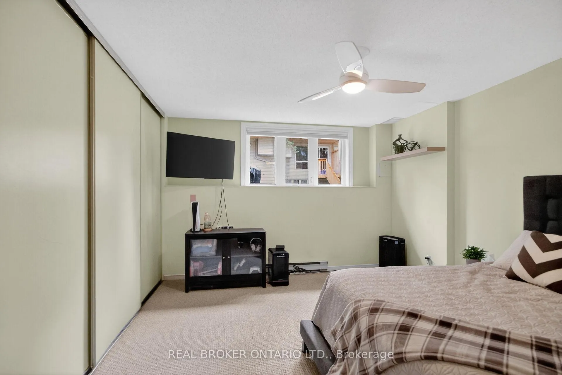 Photo 21 of 418 Briston Private, Ottawa, Hunt Club Park — HOMEH