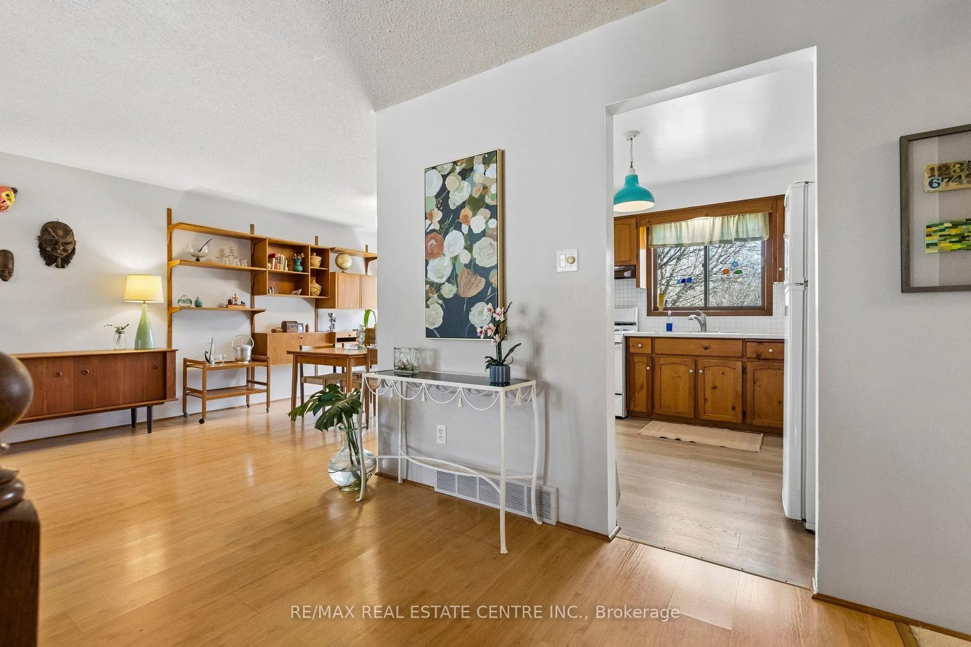 Photo 5 of 12 Shadybrook Crescent, Guelph, Kortright West — HOMEH