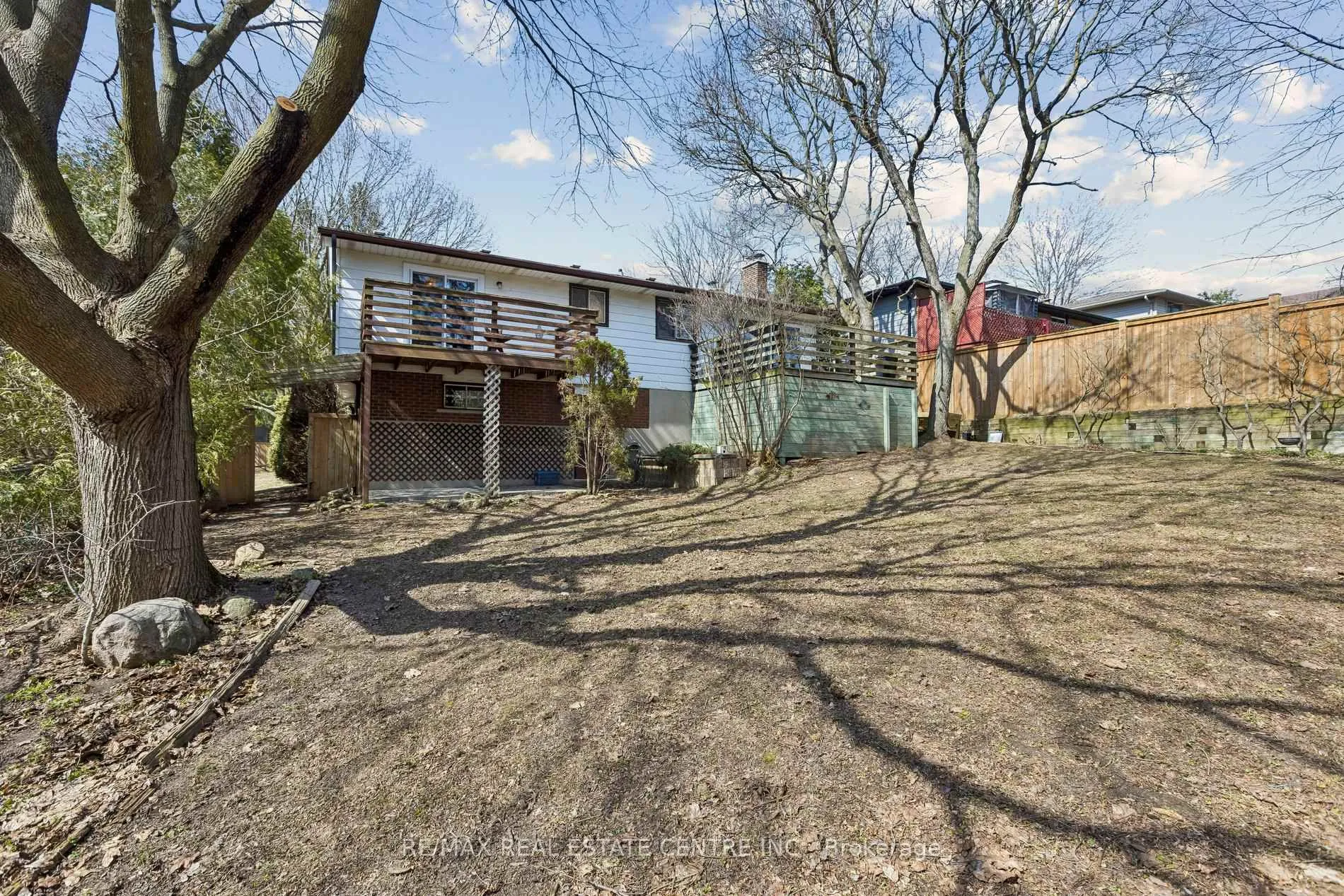 Photo 39 of 12 Shadybrook Crescent, Guelph, Kortright West — HOMEH