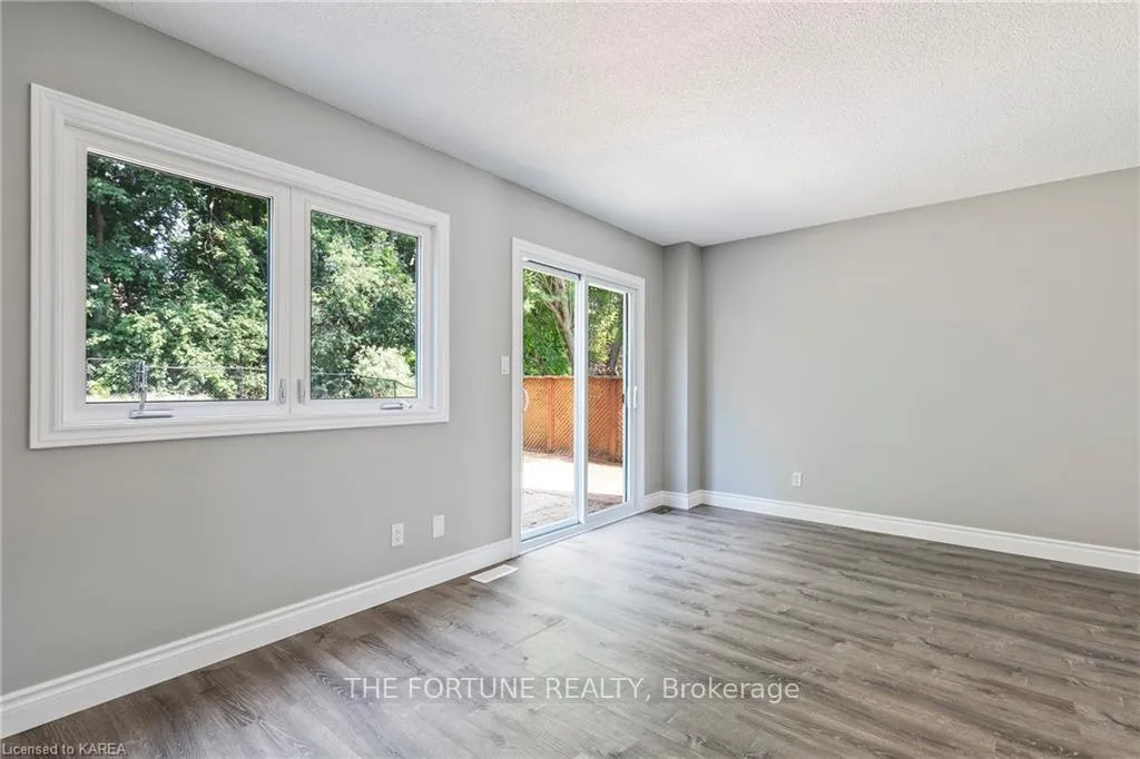Photo 12 of 293 Grandtrunk Avenue E, Kingston, East Gardiners Rd — HOMEH