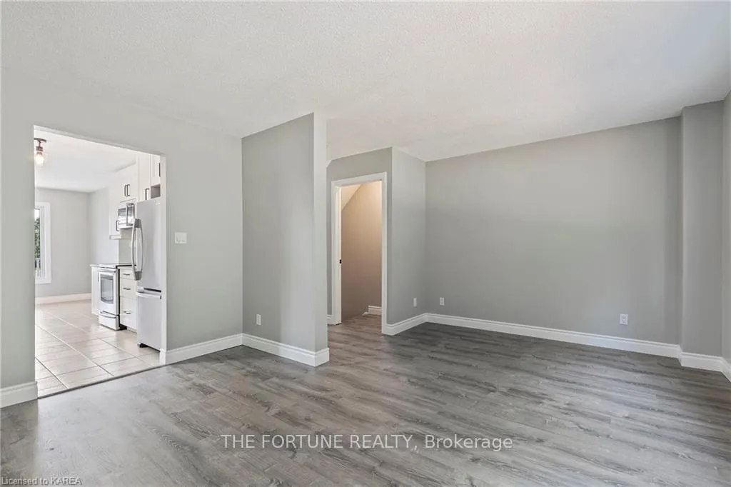 Photo 13 of 293 Grandtrunk Avenue E, Kingston, East Gardiners Rd — HOMEH