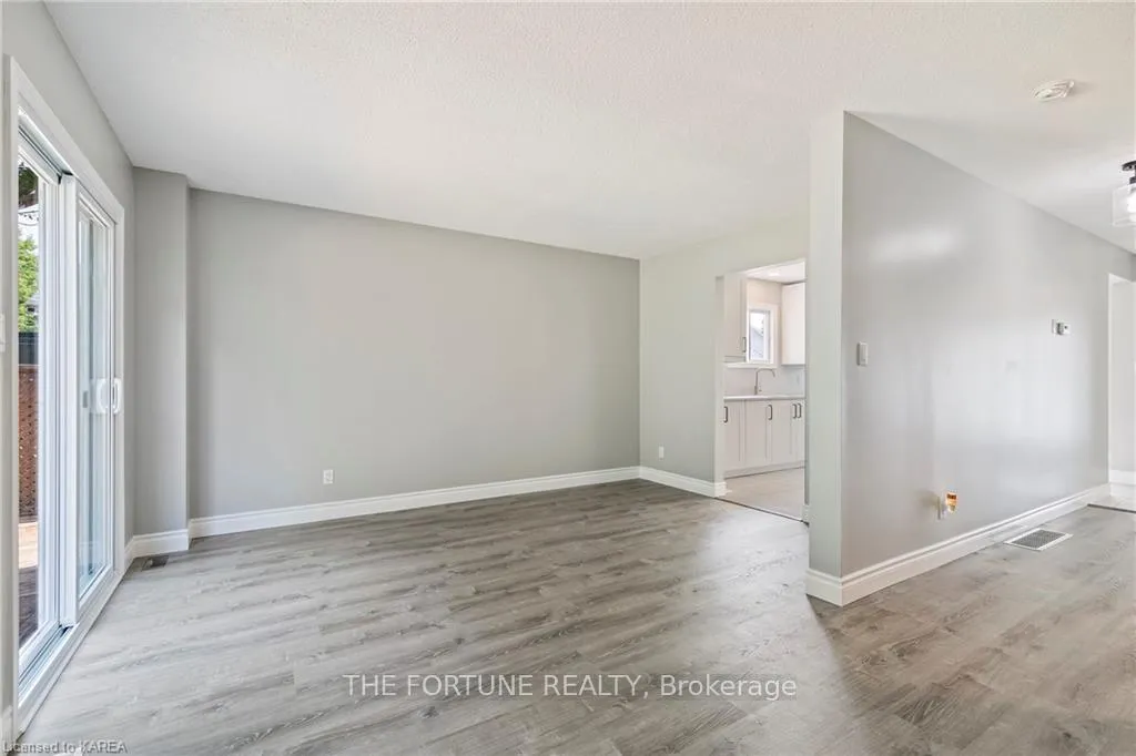 Photo 14 of 293 Grandtrunk Avenue E, Kingston, East Gardiners Rd — HOMEH