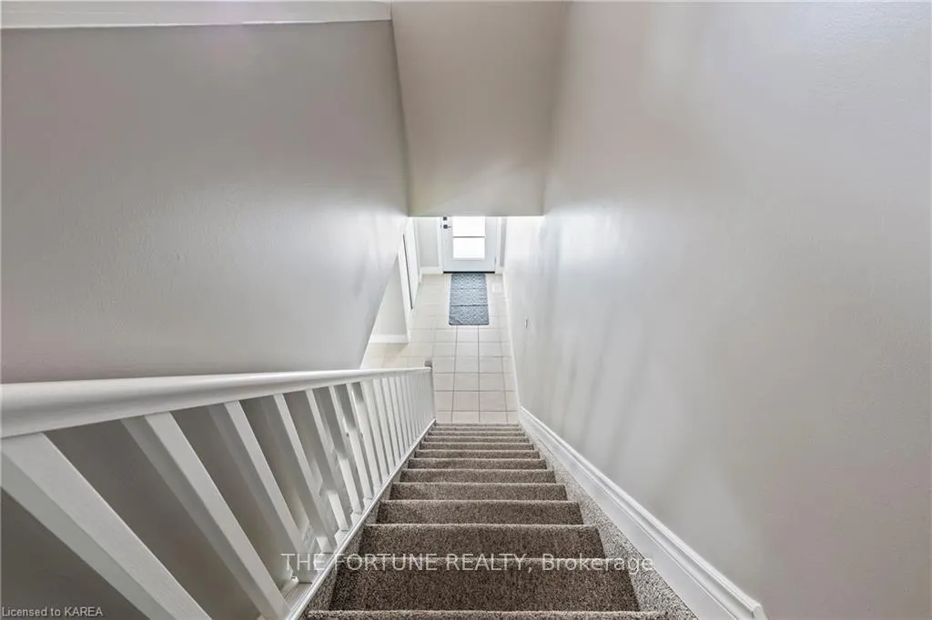 Photo 15 of 293 Grandtrunk Avenue E, Kingston, East Gardiners Rd — HOMEH