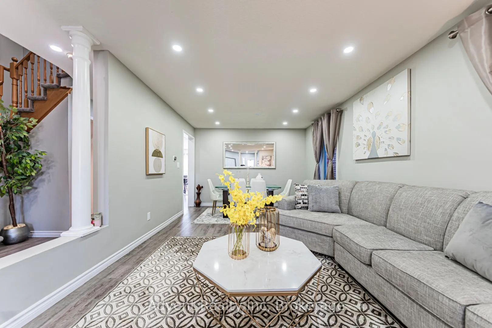 Photo 4 of 16 Hibbard Drive, Ajax, Central — HOMEH