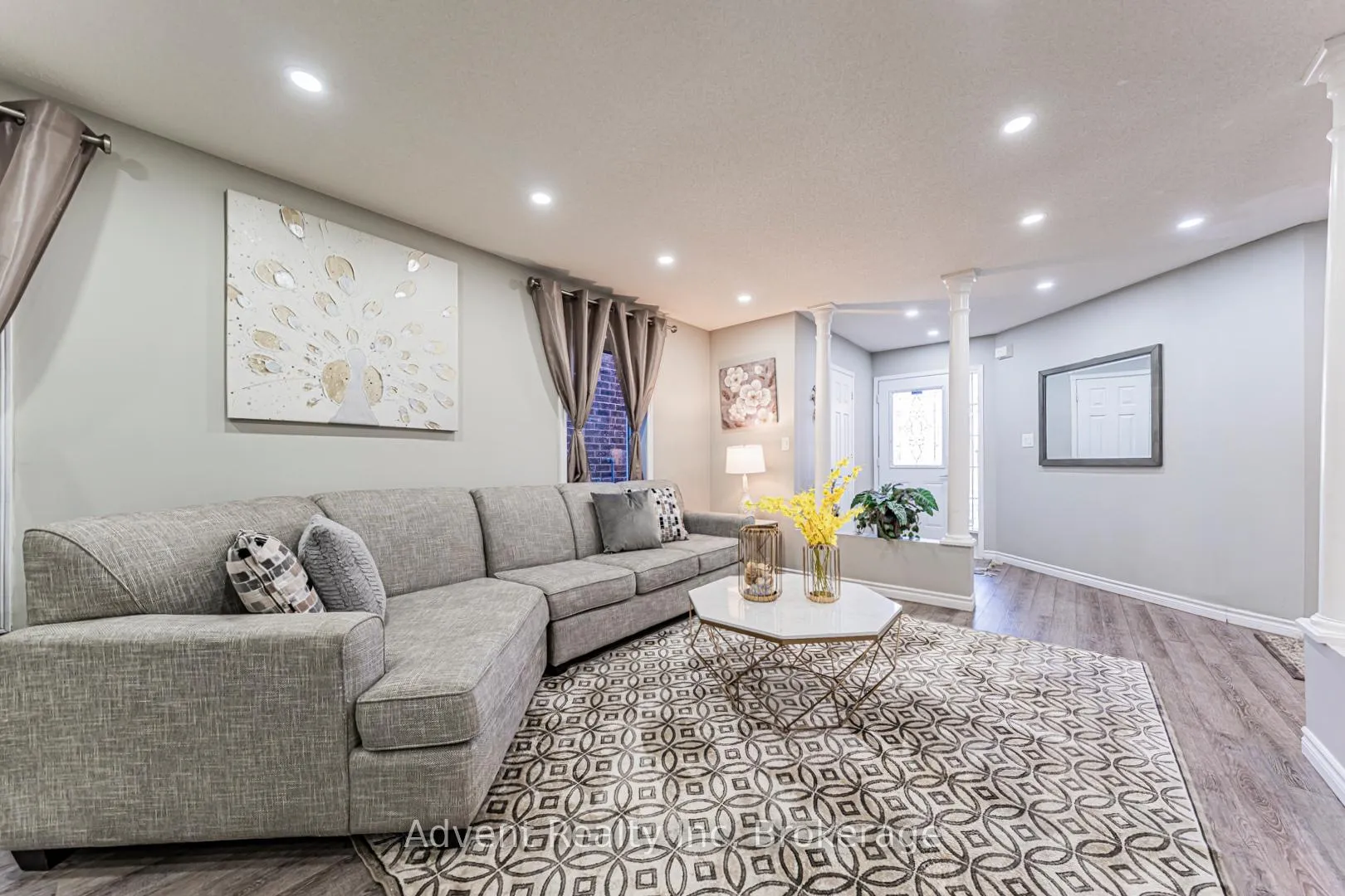 Photo 5 of 16 Hibbard Drive, Ajax, Central — HOMEH