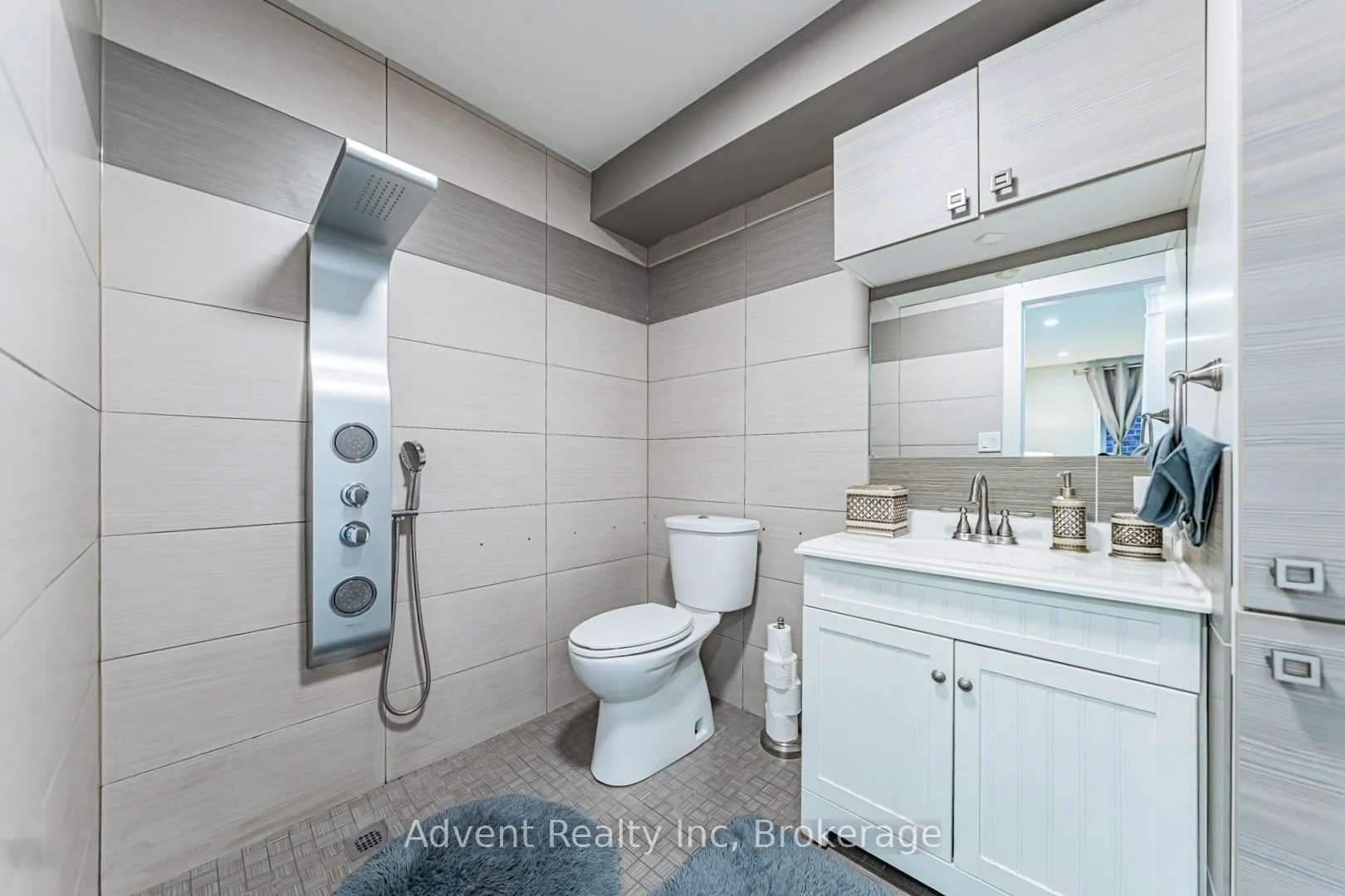 Photo 9 of 16 Hibbard Drive, Ajax, Central — HOMEH