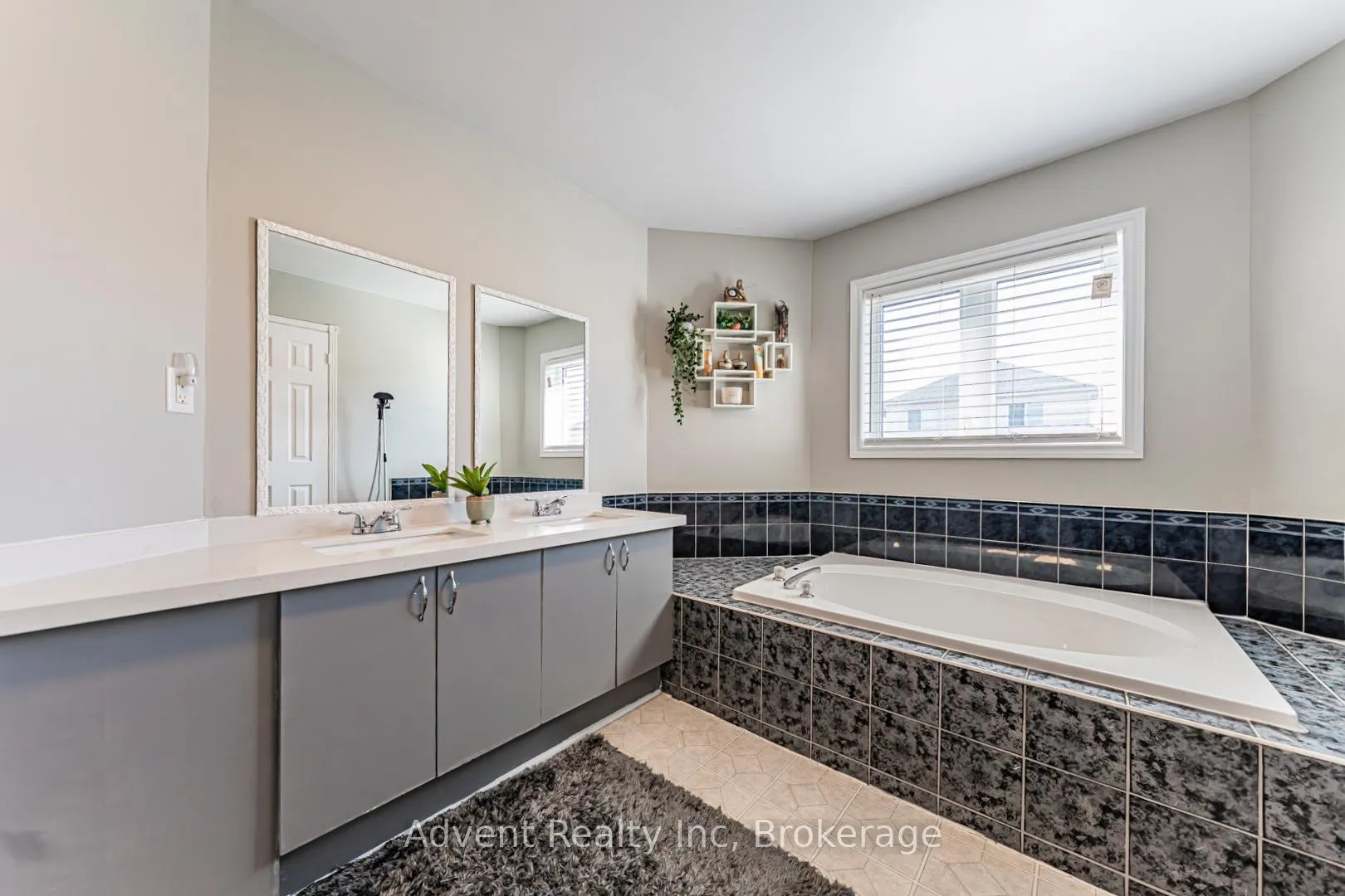 Photo 23 of 16 Hibbard Drive, Ajax, Central — HOMEH