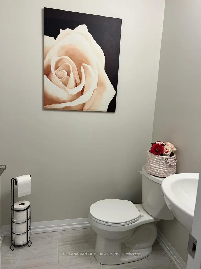 Photo 4 of 7356 Marvel Drive, Niagara Falls, Brown — HOMEH