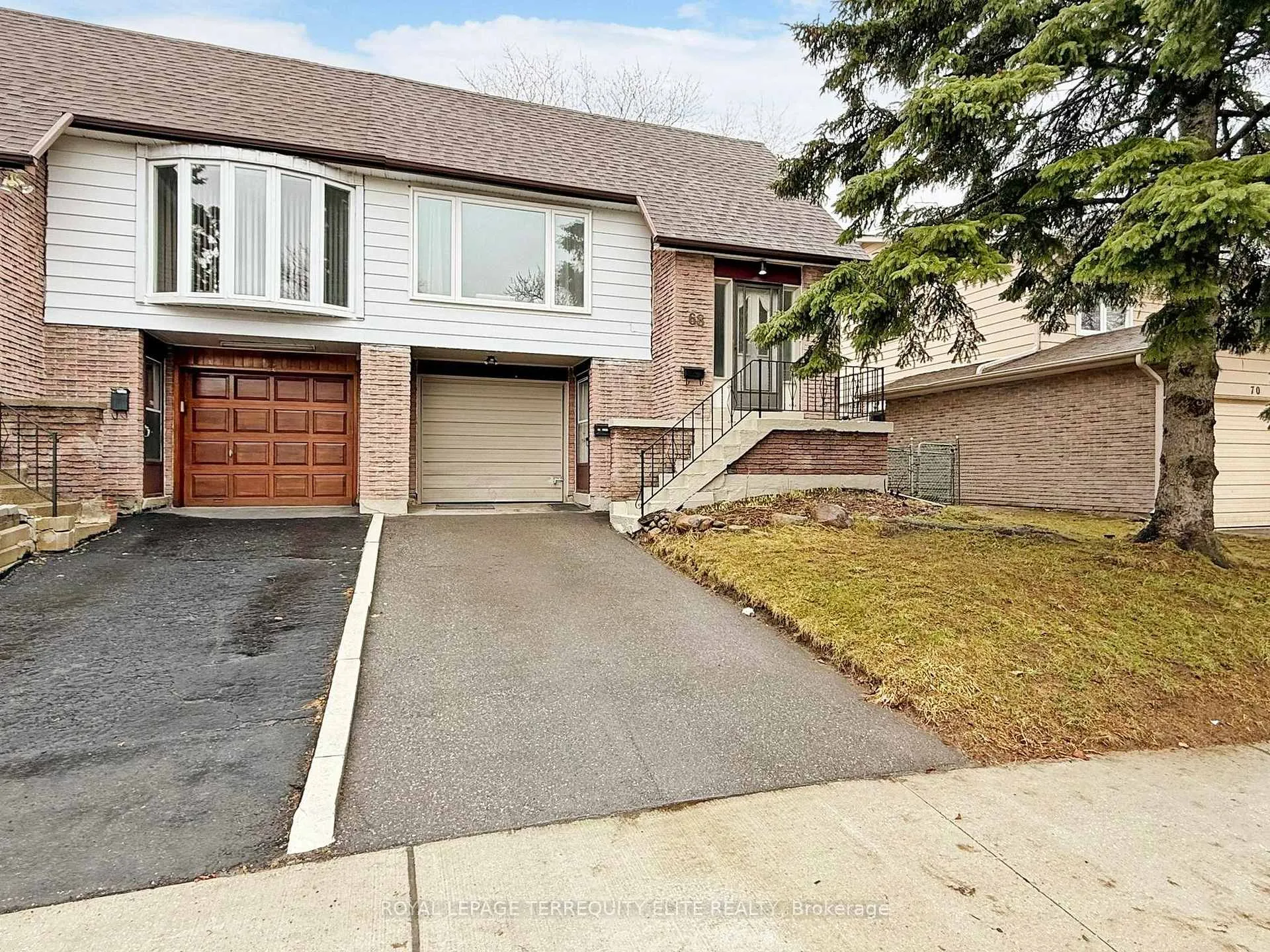 Photo 3 of 68 Ashridge Drive, Scarborough, Agincourt North — HOMEH