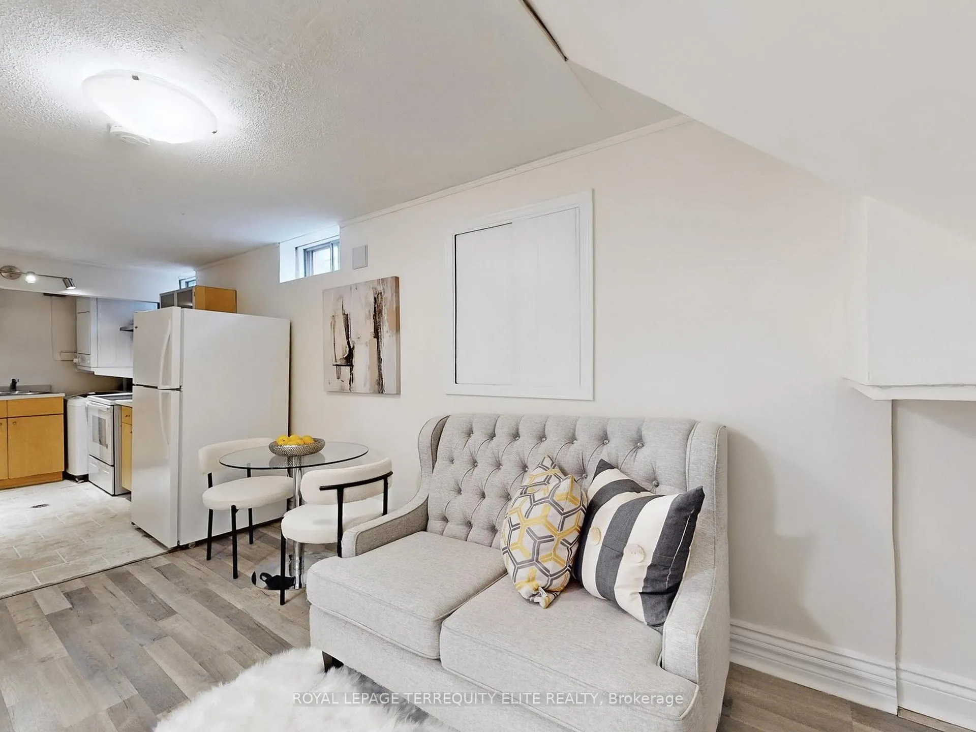 Photo 32 of 68 Ashridge Drive, Scarborough, Agincourt North — HOMEH