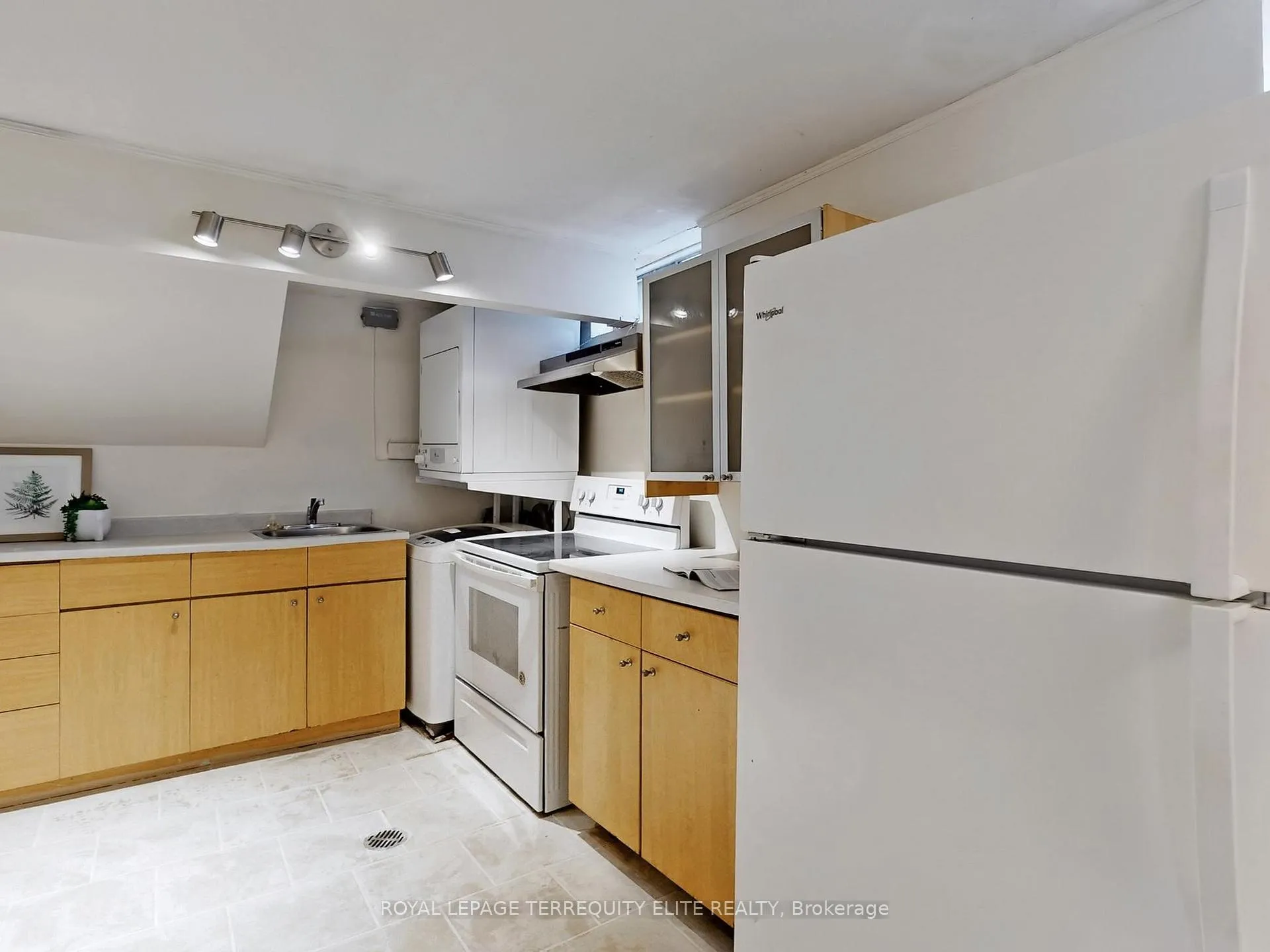 Photo 35 of 68 Ashridge Drive, Scarborough, Agincourt North — HOMEH