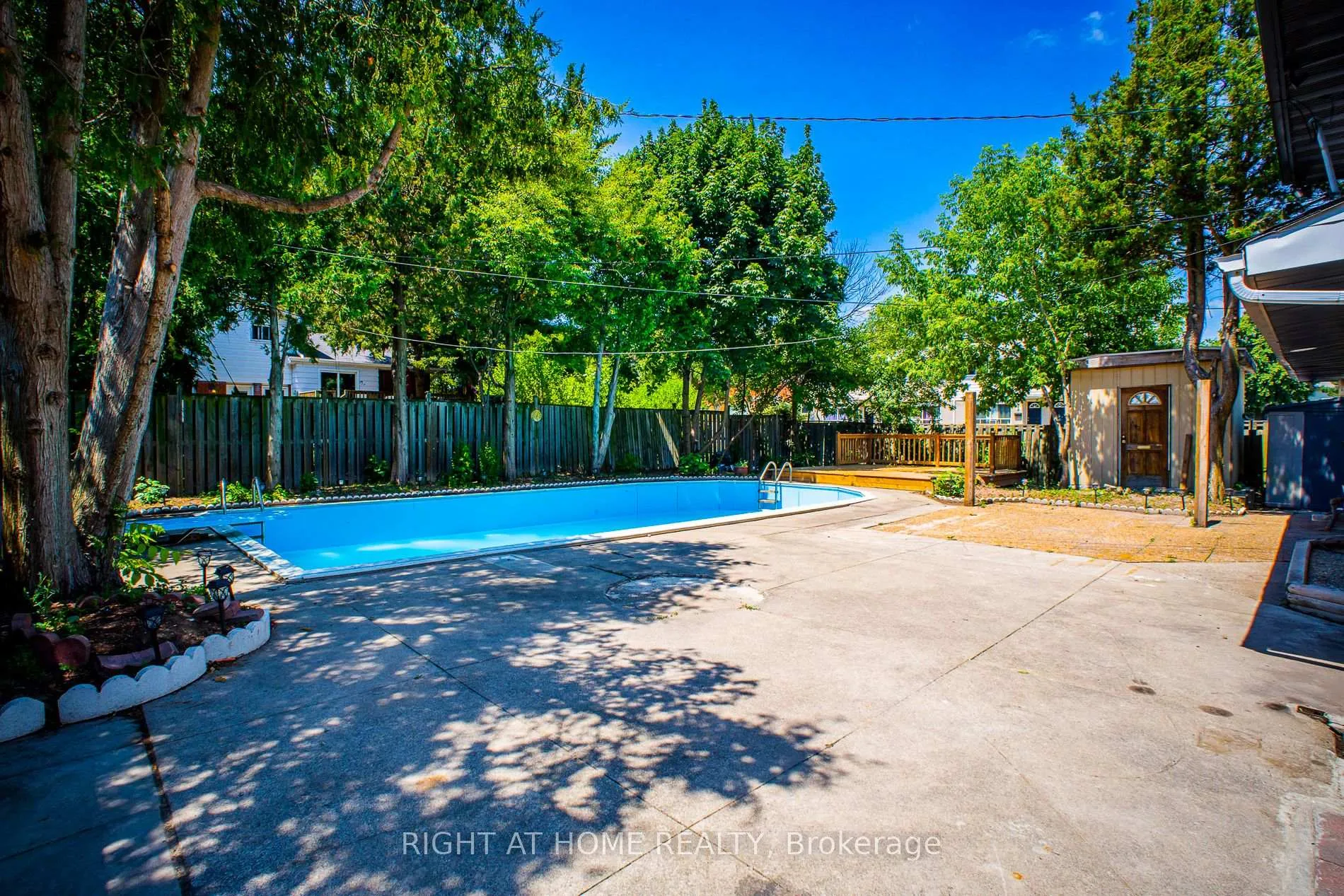 Photo 1 of 77 Elford Crescent, Hamilton, Vincent — HOMEH