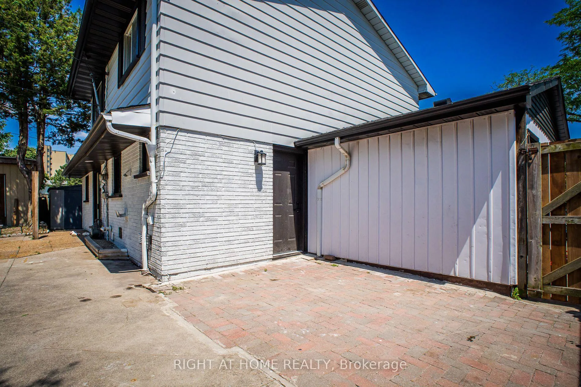 Photo 30 of 77 Elford Crescent, Hamilton, Vincent — HOMEH