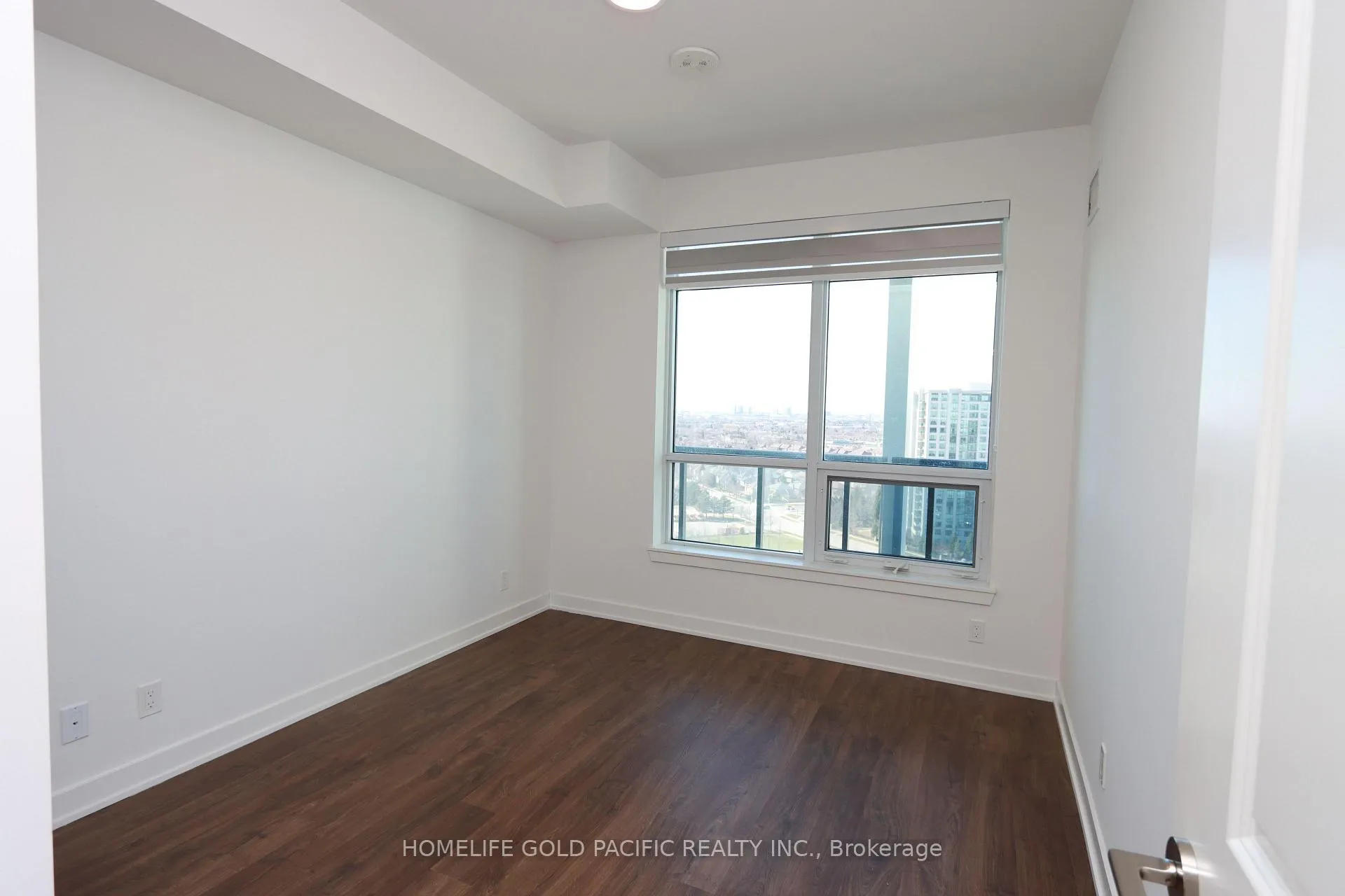 Photo 9 of Unit 1506, 30 Upper Mall Way, Vaughan, Brownridge — HOMEH
