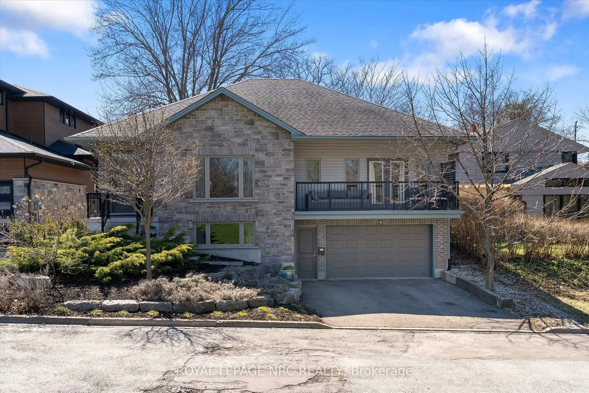 Photo 1 of 4 Rodman Hall Drive, St. Catharines, Western Hill — HOMEH