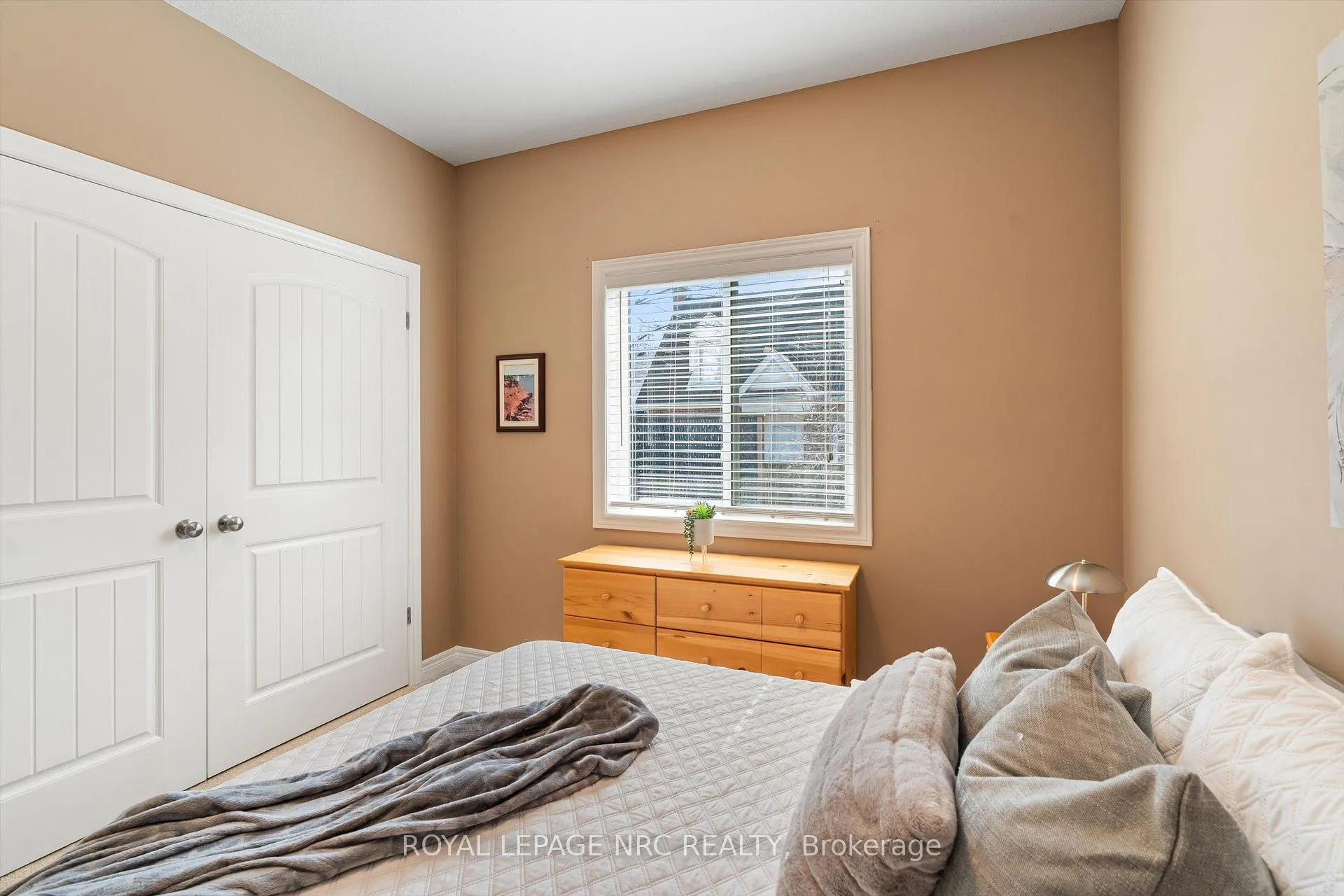 Photo 21 of 4 Rodman Hall Drive, St. Catharines, Western Hill — HOMEH