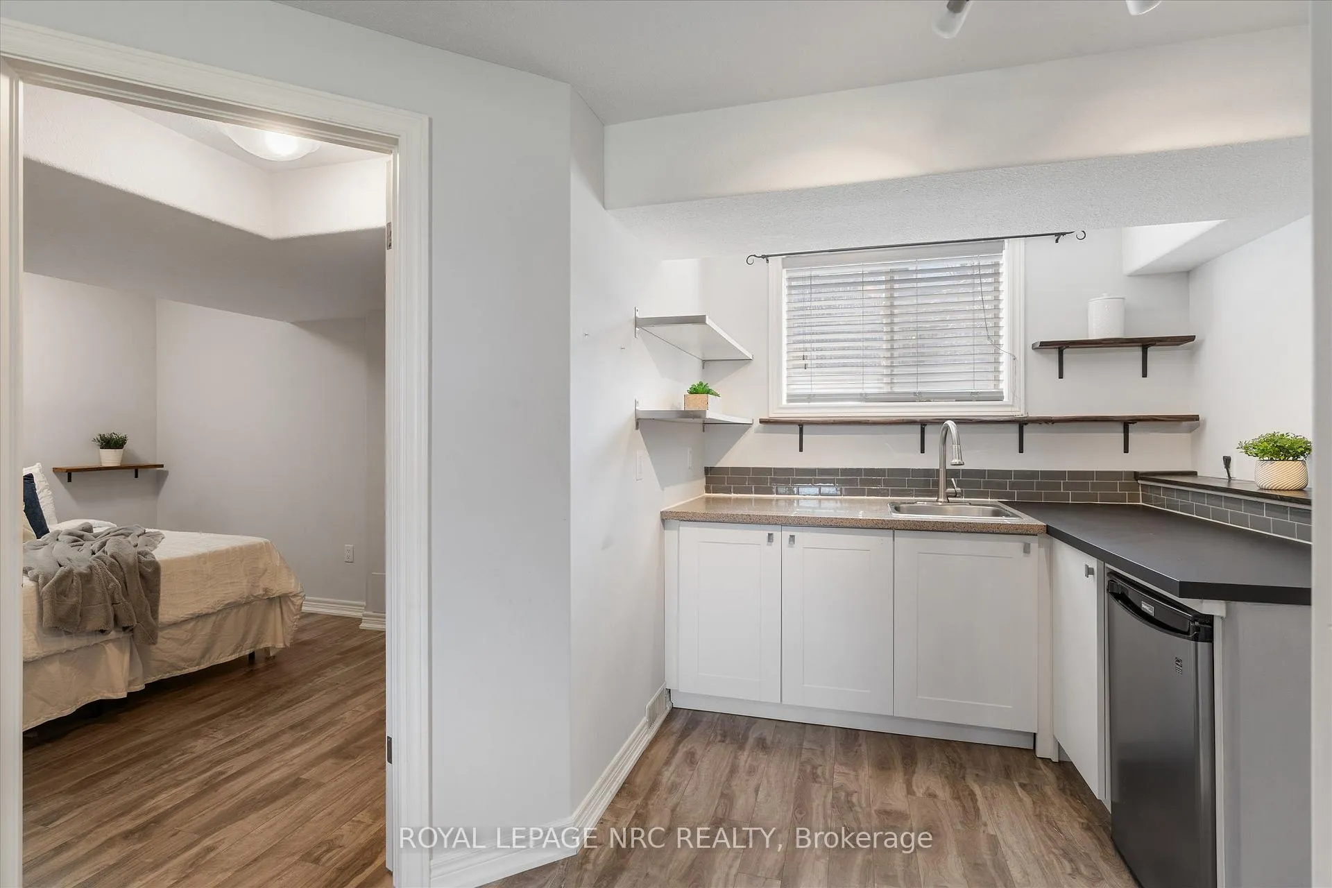 Photo 32 of 4 Rodman Hall Drive, St. Catharines, Western Hill — HOMEH