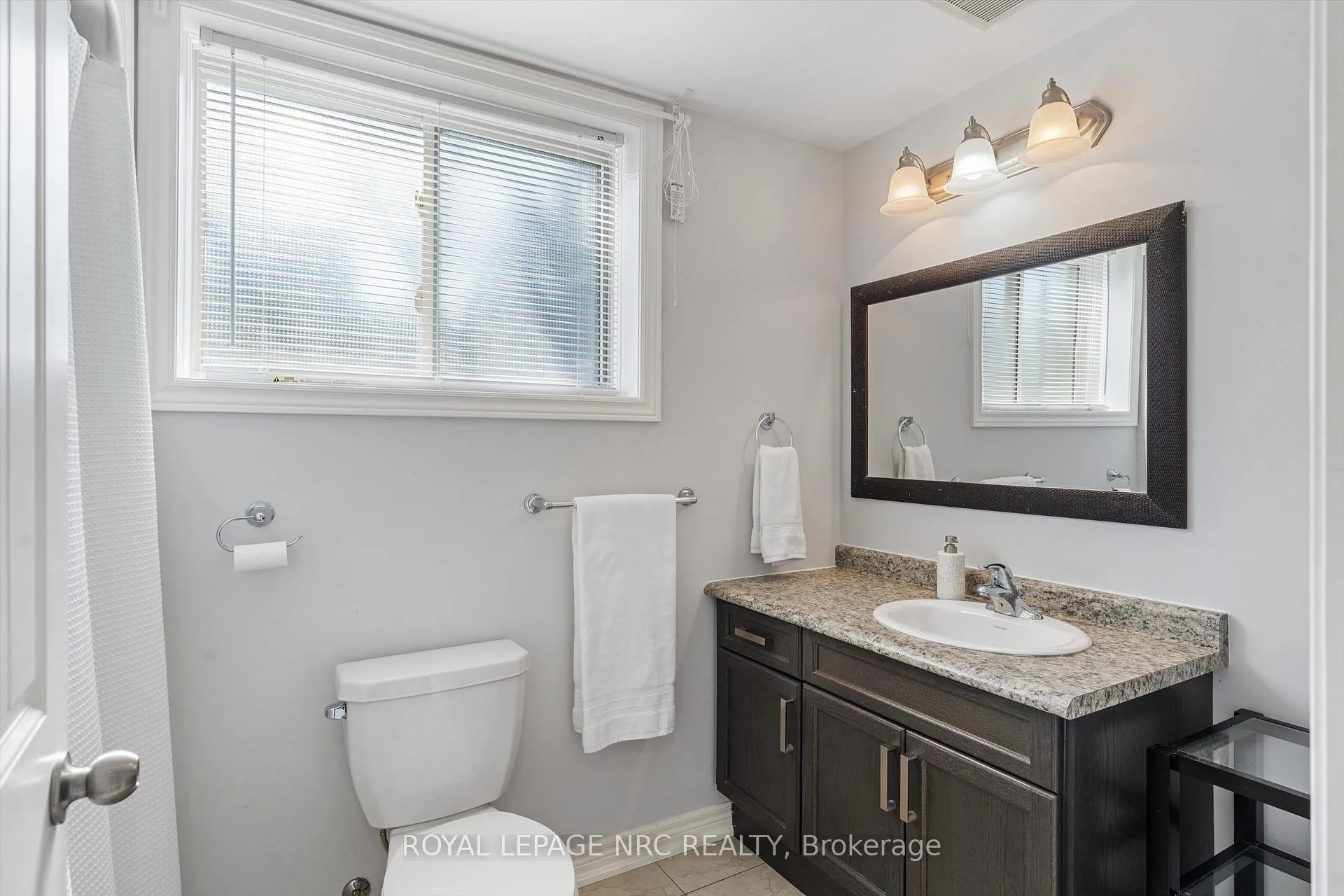 Photo 33 of 4 Rodman Hall Drive, St. Catharines, Western Hill — HOMEH