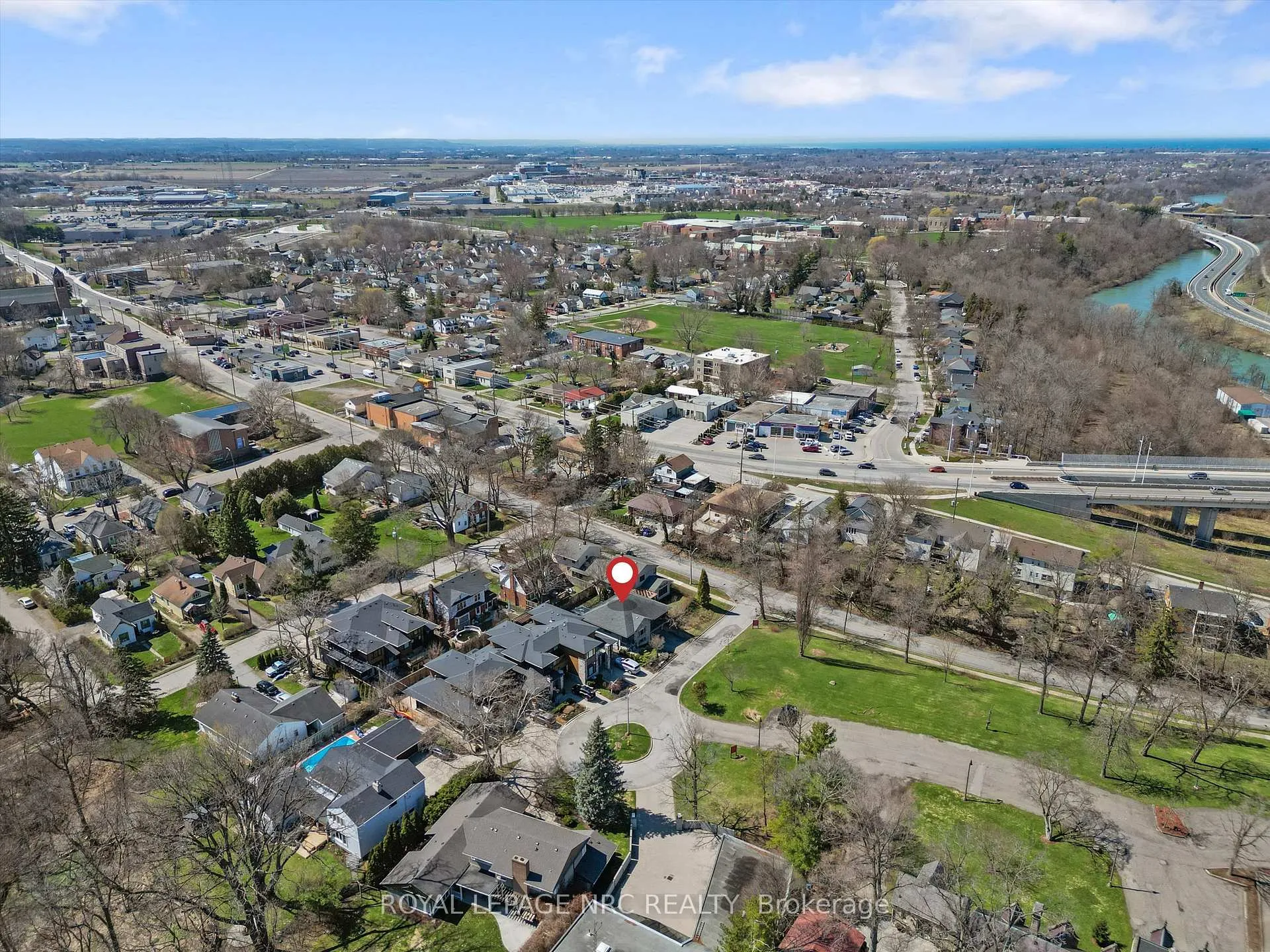 Photo 43 of 4 Rodman Hall Drive, St. Catharines, Western Hill — HOMEH
