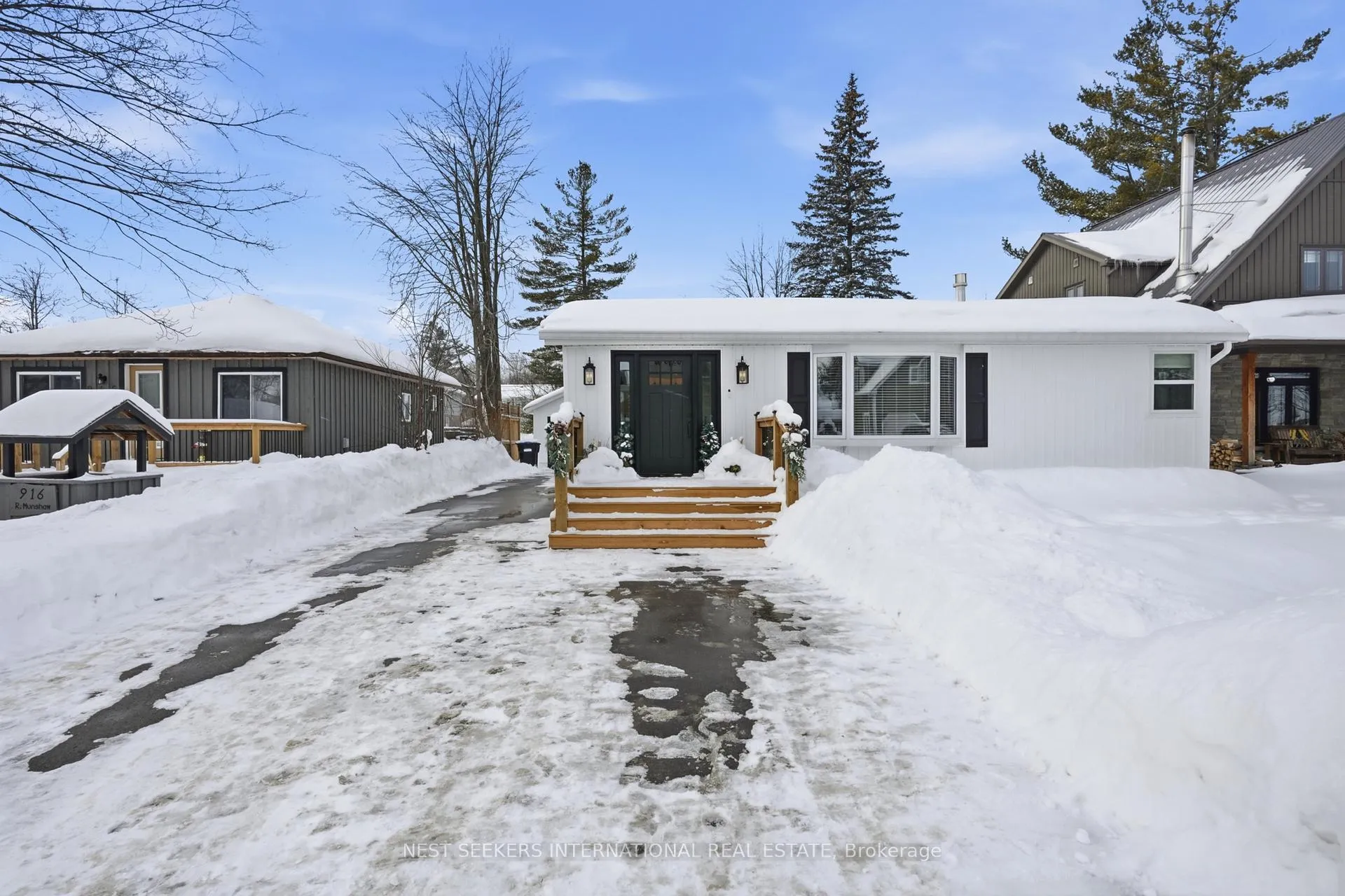 Photo 35 of 920 Barry Avenue, Innisfil, Rural Innisfil — HOMEH