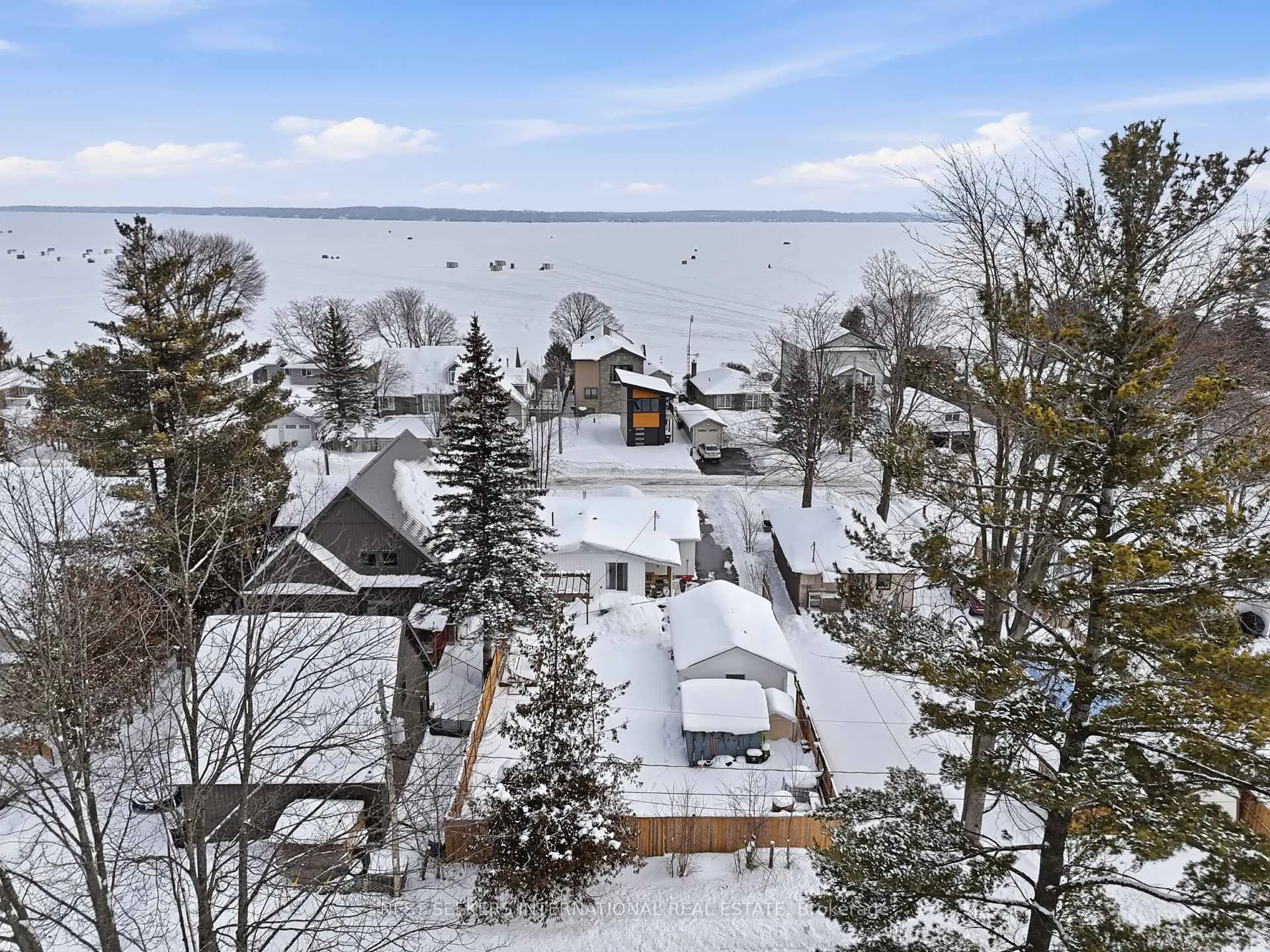 Photo 40 of 920 Barry Avenue, Innisfil, Rural Innisfil — HOMEH