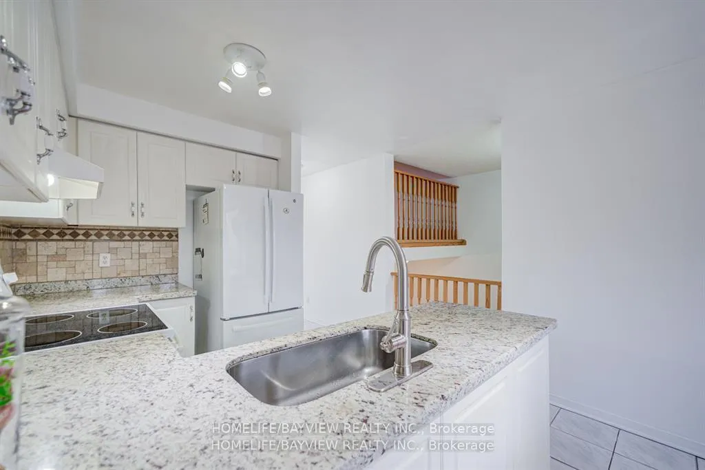 Photo 11 of 15 Bowler Street, Aurora, Bayview Wellington — HOMEH