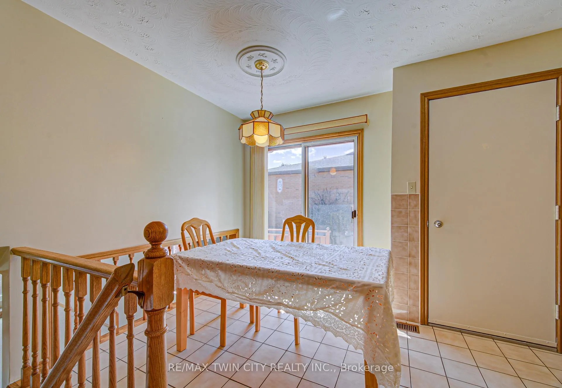 Photo 9 of 43 Quaiser Street, Kitchener — HOMEH