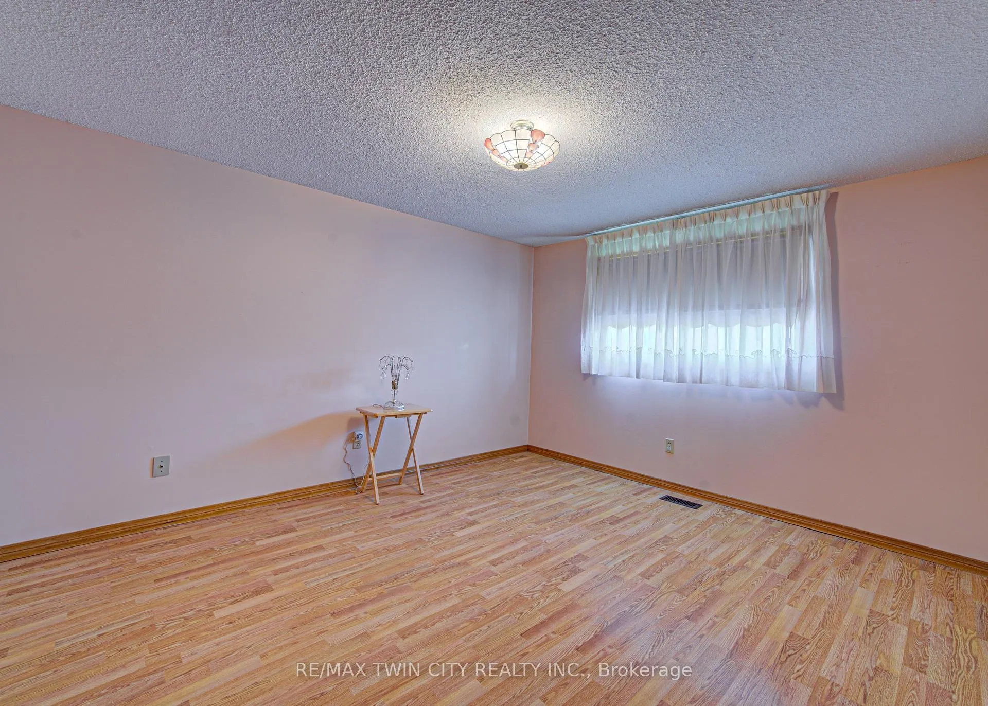 Photo 18 of 43 Quaiser Street, Kitchener — HOMEH