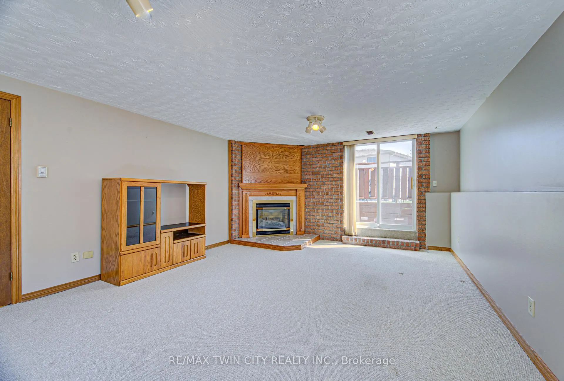 Photo 21 of 43 Quaiser Street, Kitchener — HOMEH