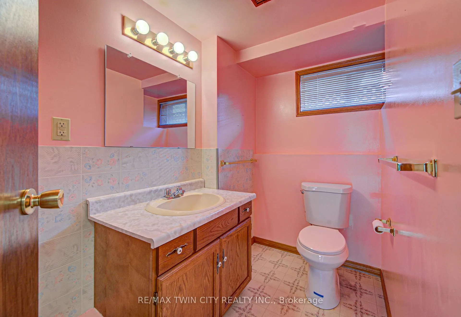 Photo 27 of 43 Quaiser Street, Kitchener — HOMEH