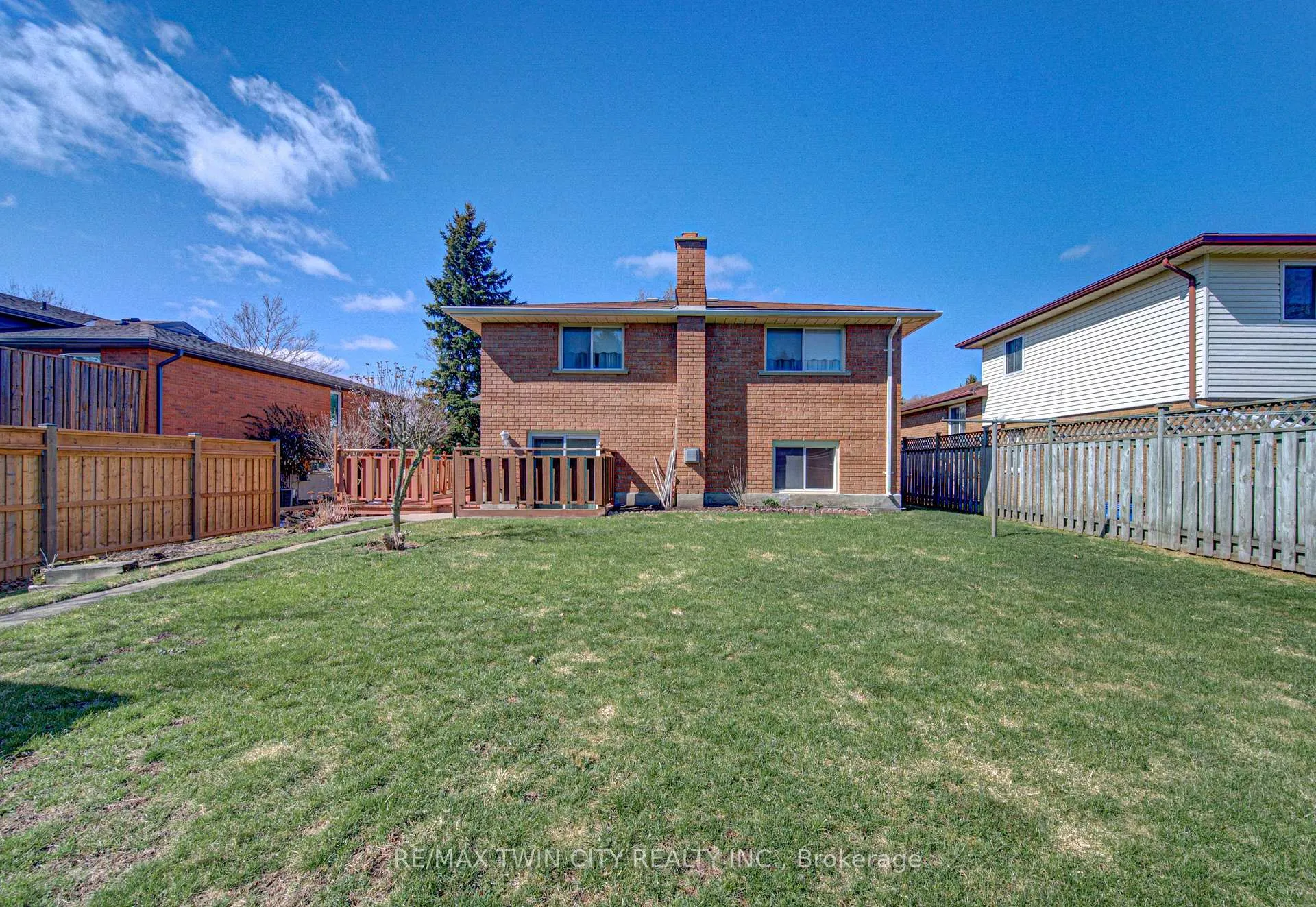 Photo 38 of 43 Quaiser Street, Kitchener — HOMEH