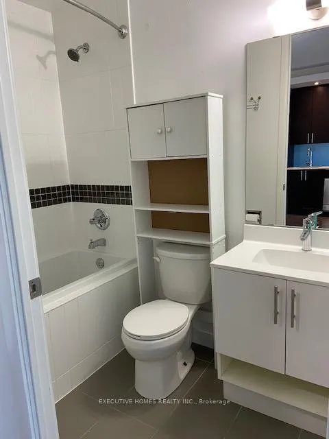 Photo 10 of Unit 2421, 165 Legion Road N, Etobicoke, Mimico — HOMEH