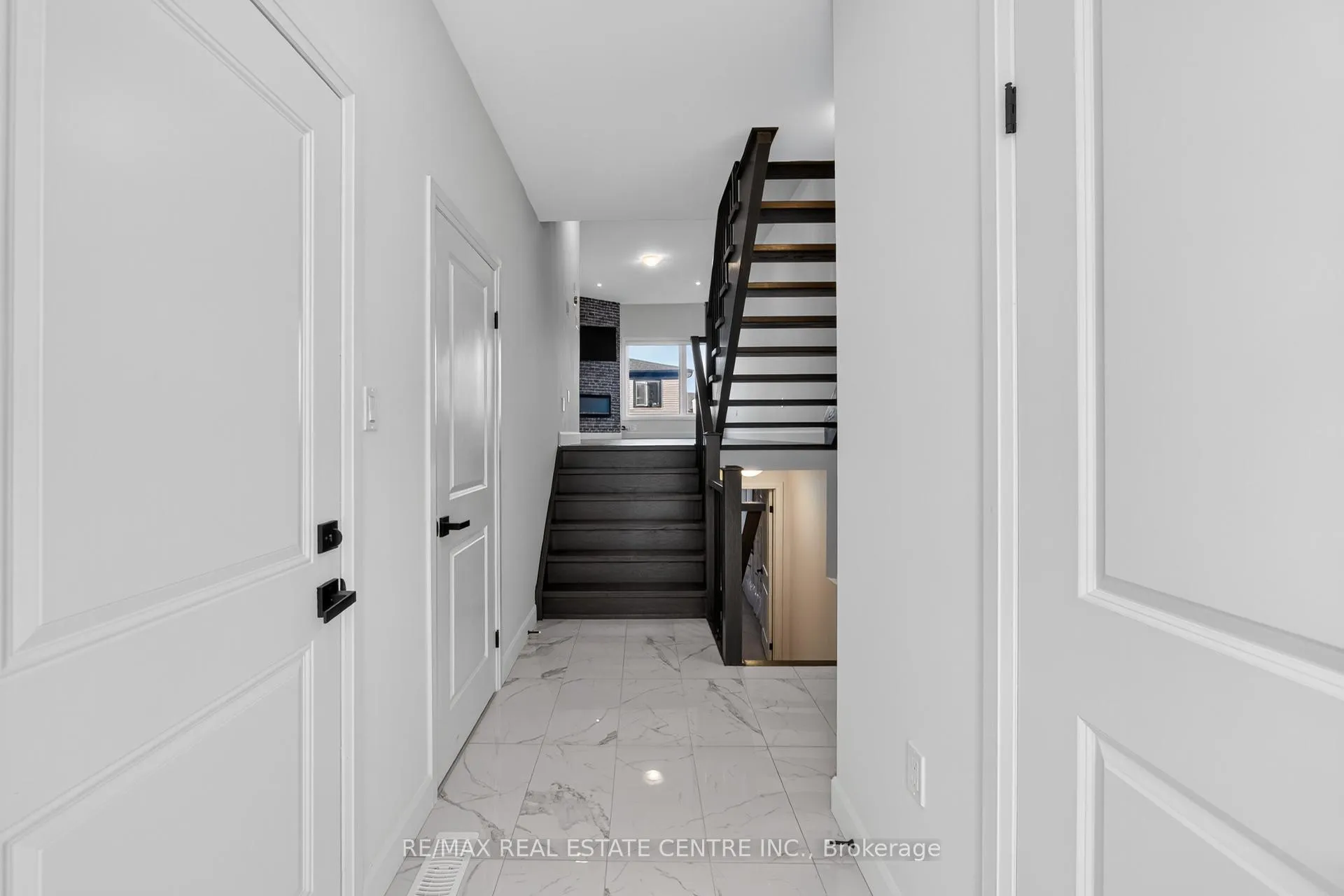 Photo 5 of 47 Bensley Lane, Hamilton, Mountview — HOMEH