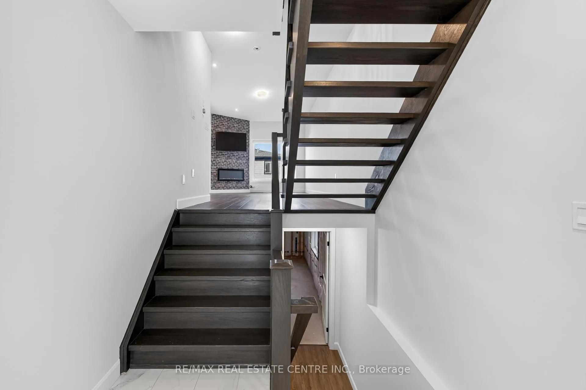 Photo 8 of 47 Bensley Lane, Hamilton, Mountview — HOMEH