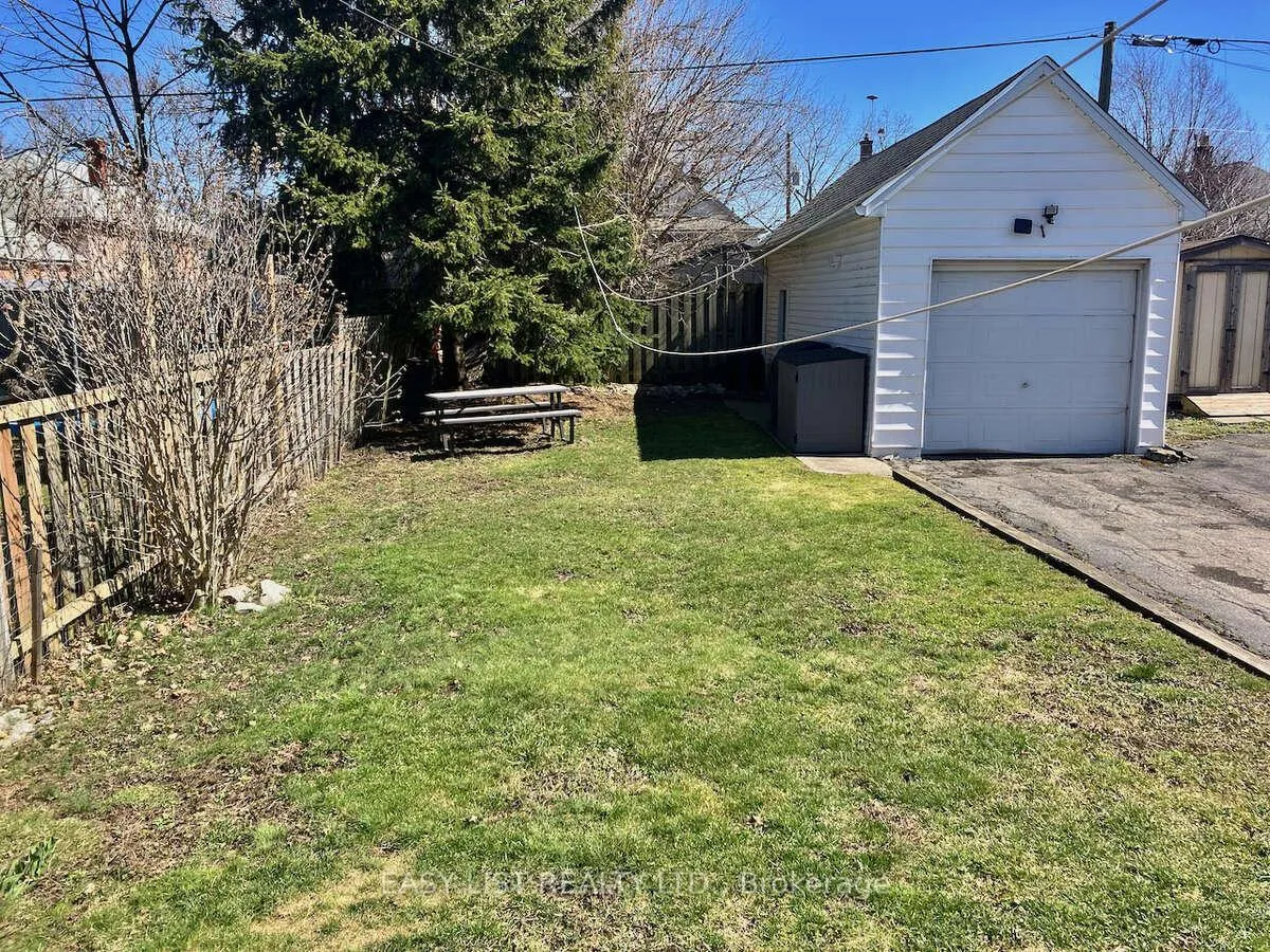Photo 3 of 433 Davis Street, Port Colborne, Killaly East — HOMEH