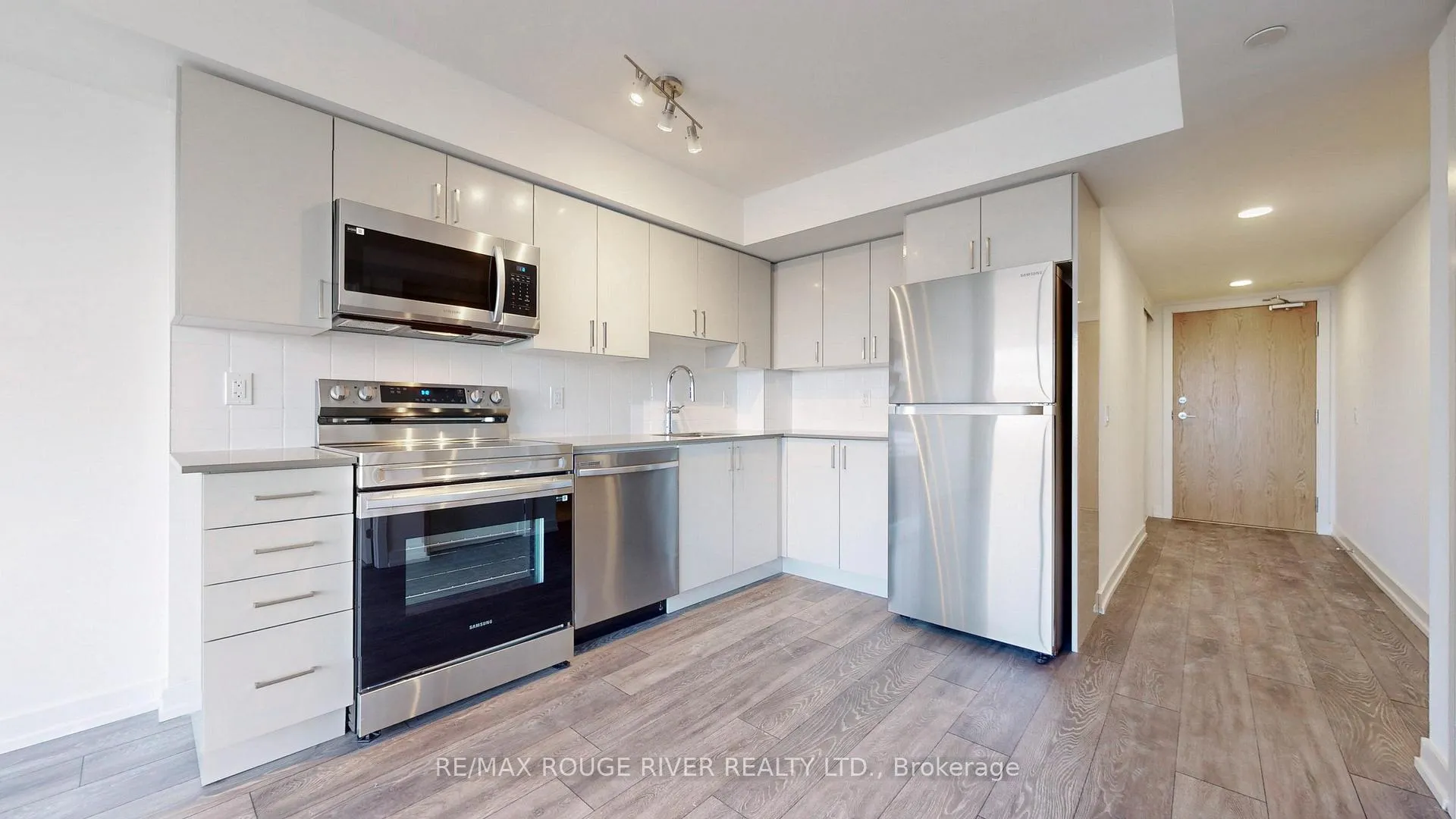 Photo 10 of Unit 1609, 1455 Celebration Drive, Pickering, Bay Ridges — HOMEH