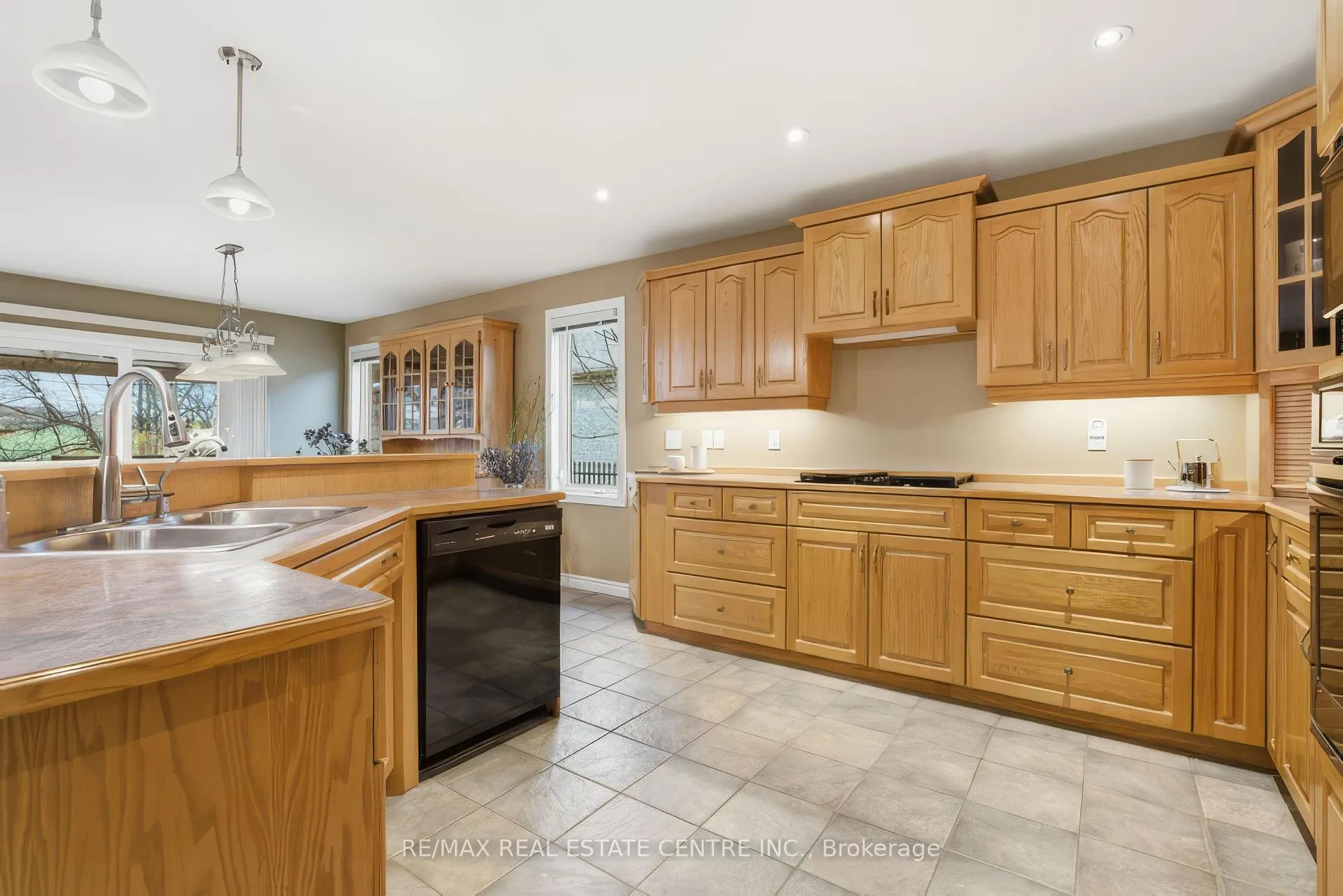 Photo 11 of 38 Rhine Meadow Road, Woolwich — HOMEH