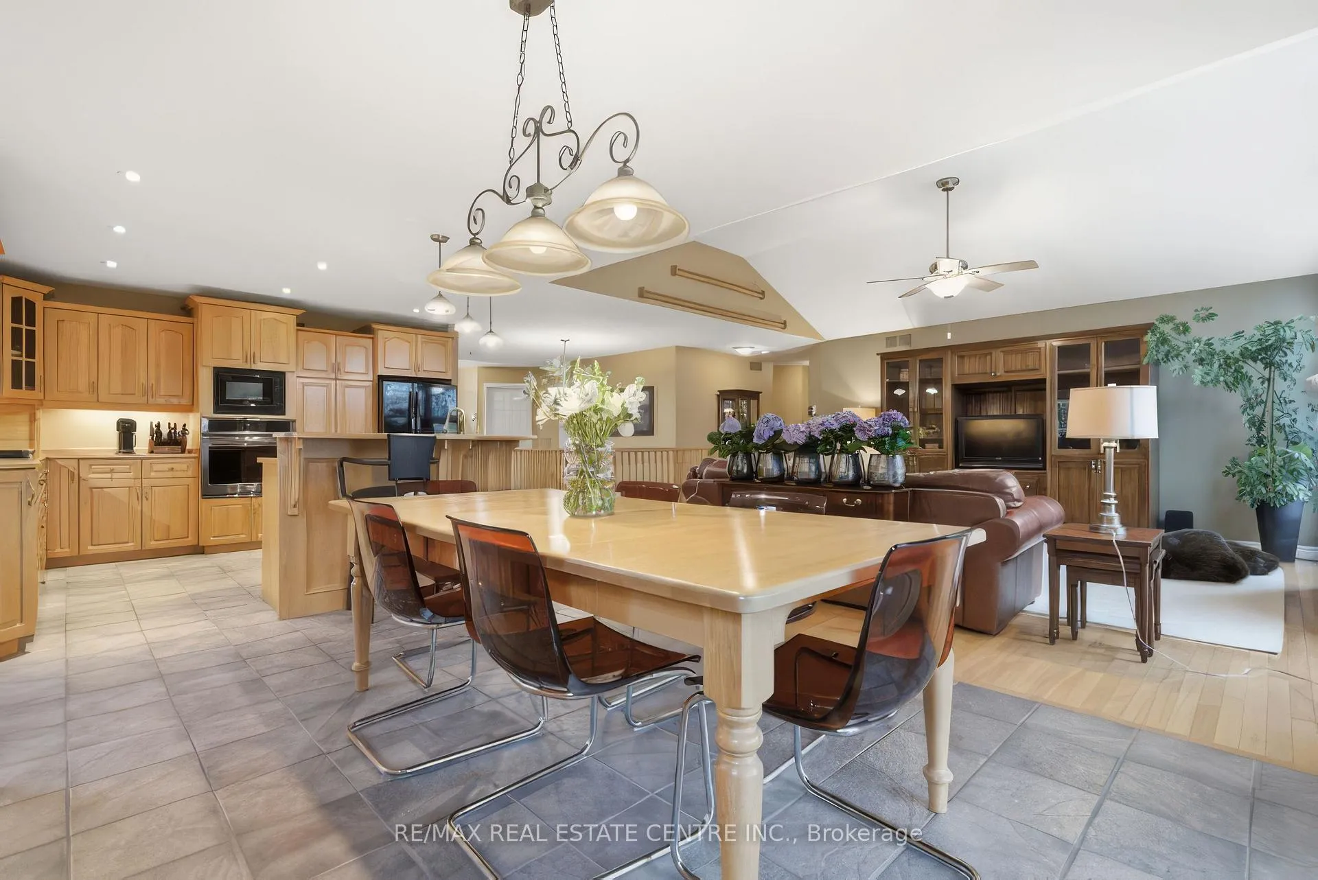 Photo 15 of 38 Rhine Meadow Road, Woolwich — HOMEH