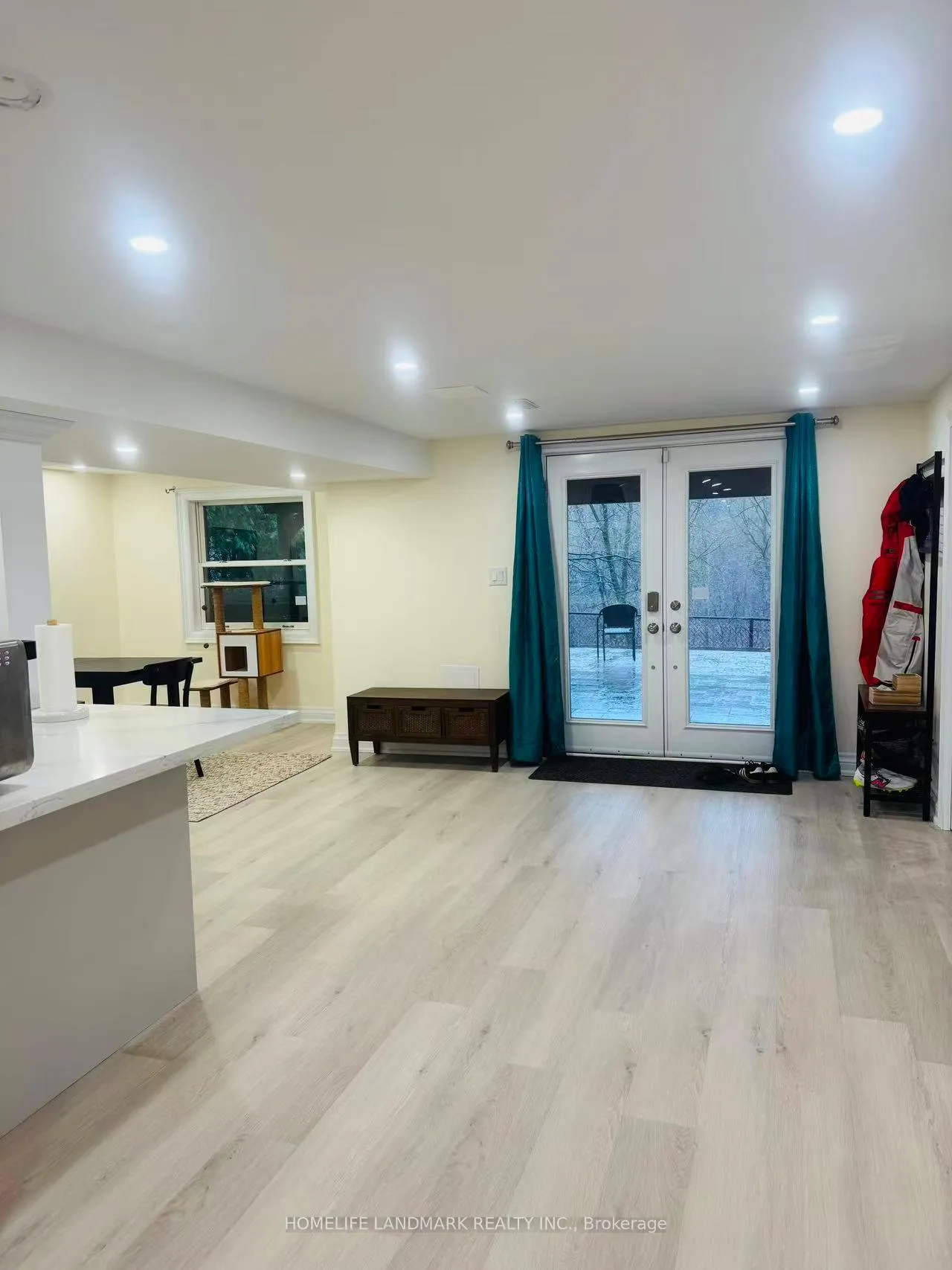 Photo 2 of Unit Basement, 168 Timpson Drive, Aurora, Aurora Highlands — HOMEH