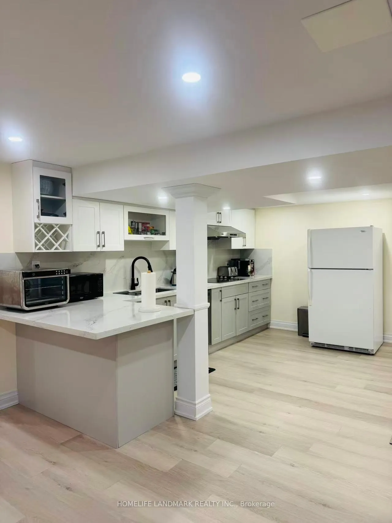 Photo 4 of Unit Basement, 168 Timpson Drive, Aurora, Aurora Highlands — HOMEH