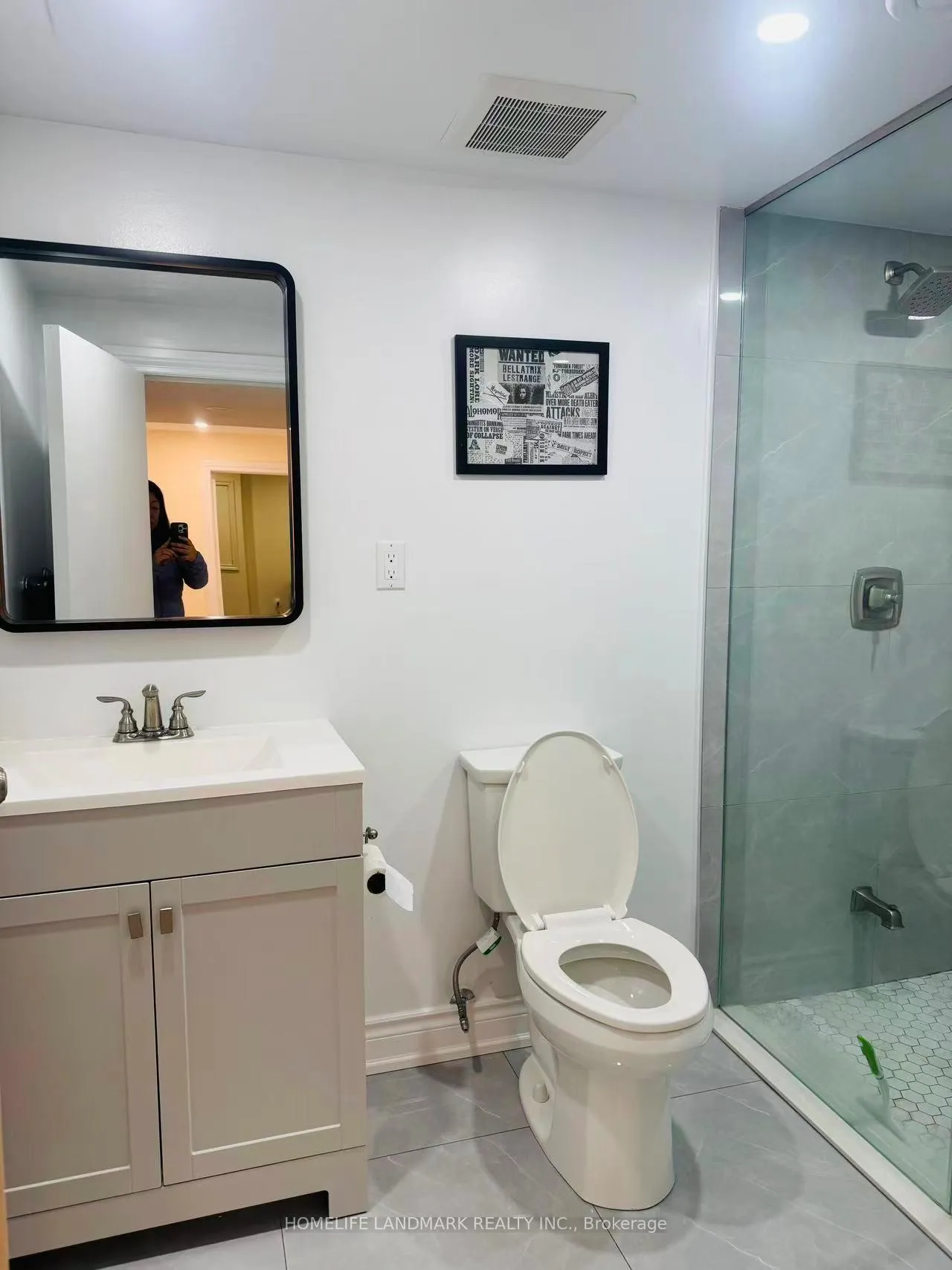Photo 10 of Unit Basement, 168 Timpson Drive, Aurora, Aurora Highlands — HOMEH