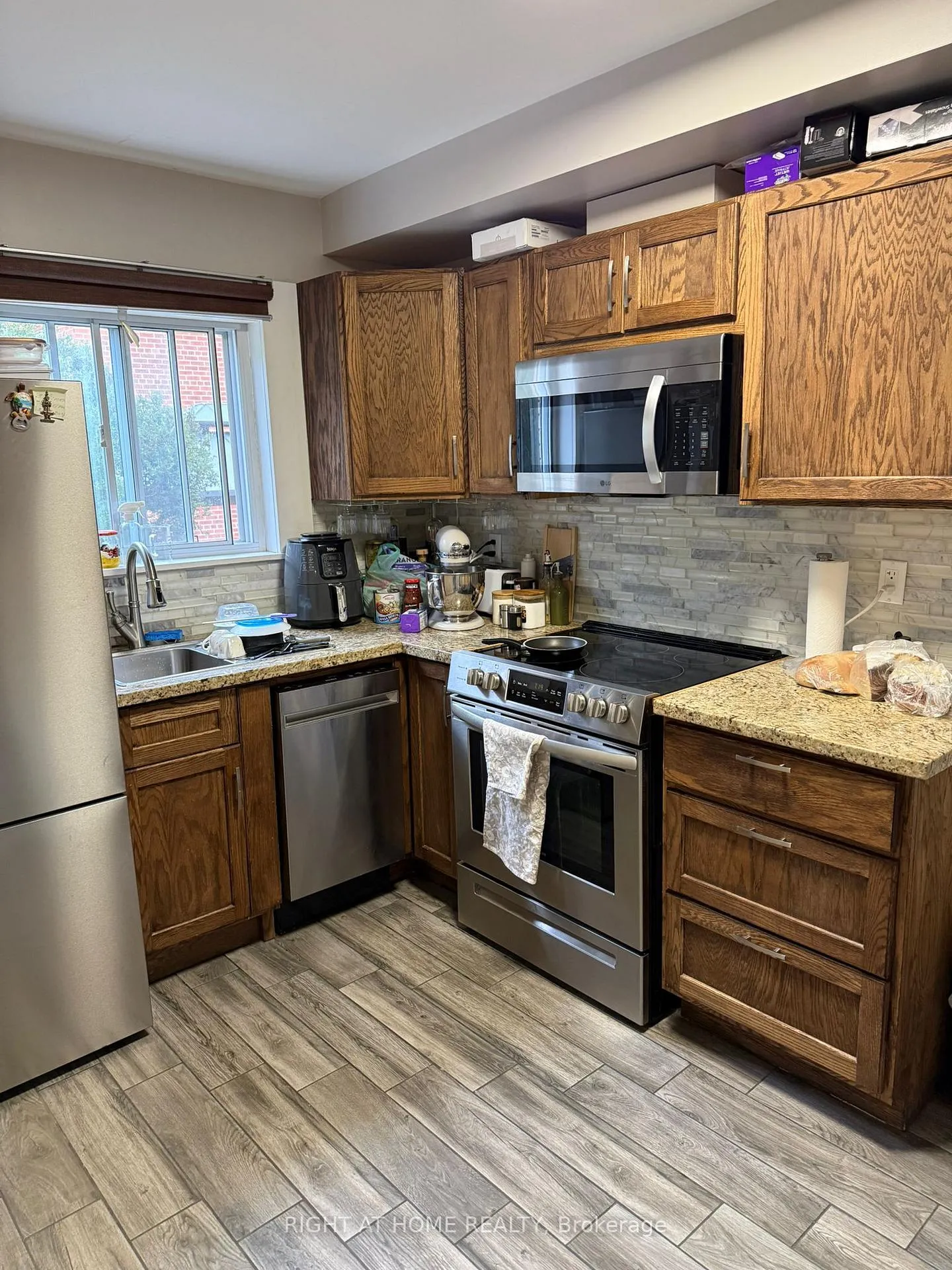 Photo 1 of Unit 1, 165 Berry Road, Etobicoke, Stonegate-Queensway — HOMEH