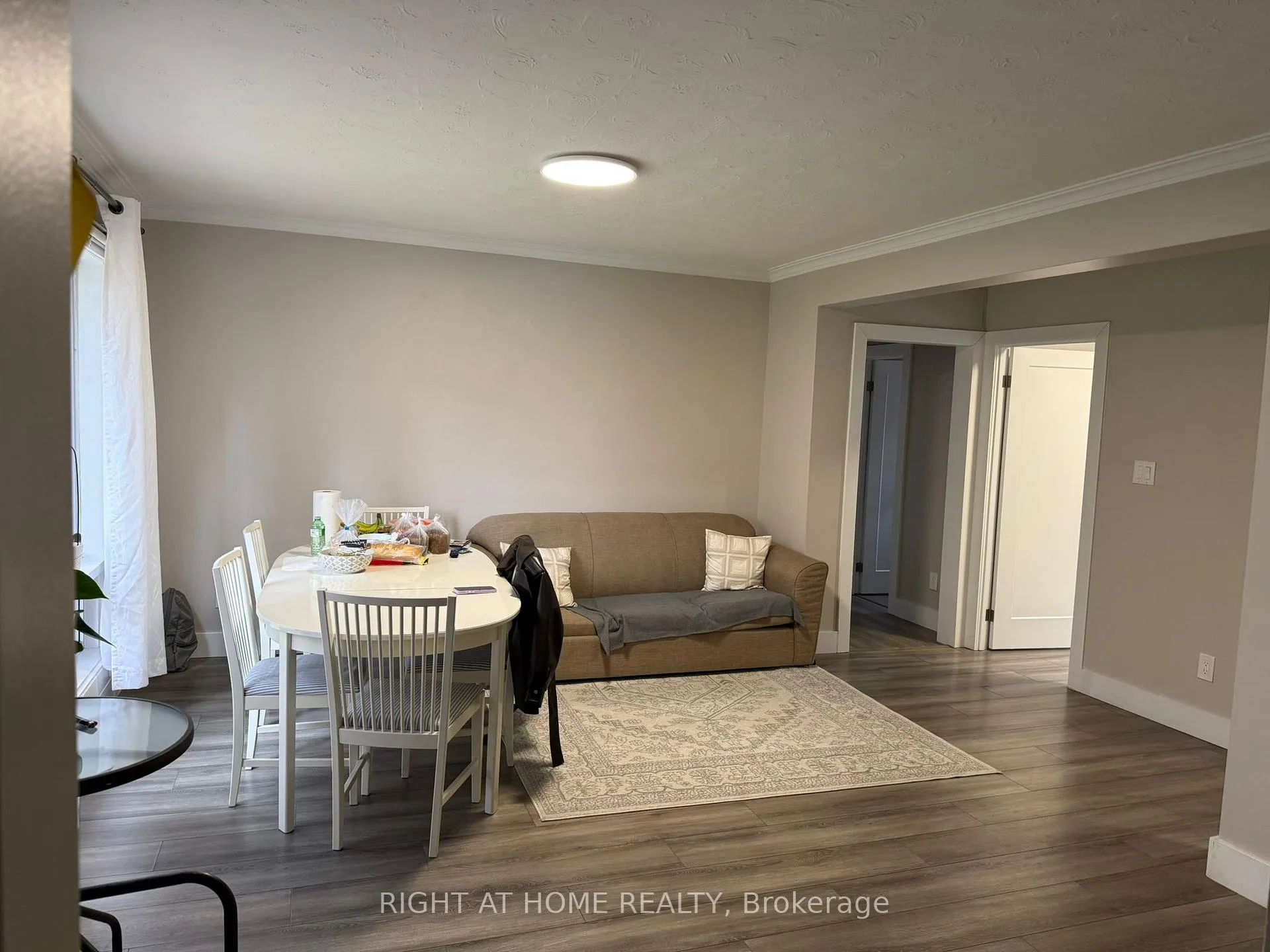 Photo 2 of Unit 1, 165 Berry Road, Etobicoke, Stonegate-Queensway — HOMEH