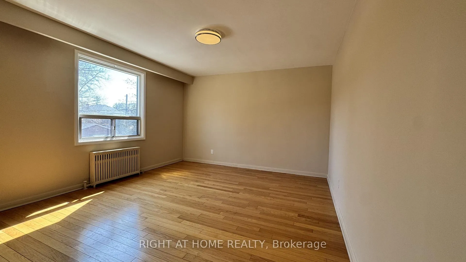 Photo 6 of 139 Royal York Road, Etobicoke, Mimico — HOMEH
