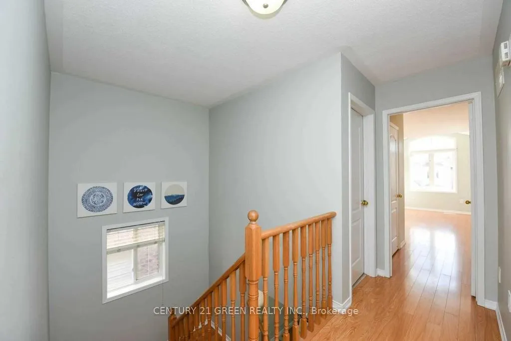 Photo 15 of 11 Penbridge Circle, Brampton, Fletcher's Meadow — HOMEH