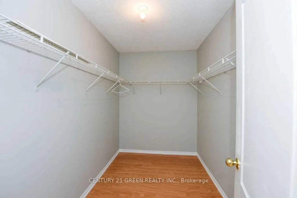 Photo 21 of 11 Penbridge Circle, Brampton, Fletcher's Meadow — HOMEH