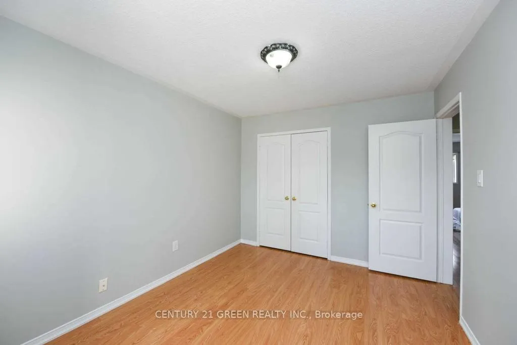 Photo 23 of 11 Penbridge Circle, Brampton, Fletcher's Meadow — HOMEH