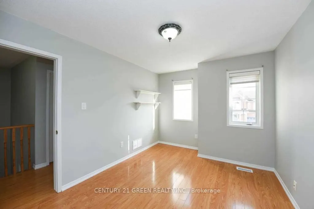 Photo 24 of 11 Penbridge Circle, Brampton, Fletcher's Meadow — HOMEH